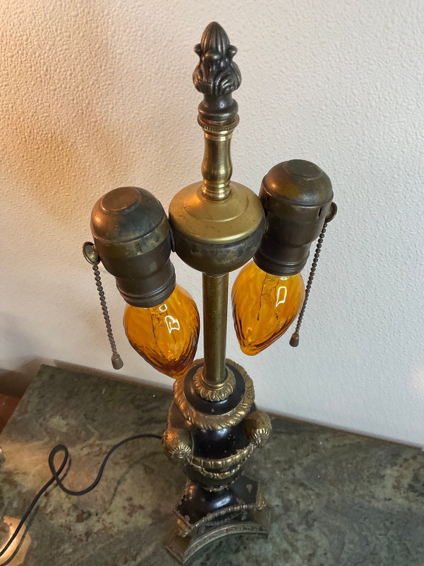 Vintage 2 Light Table Lamp