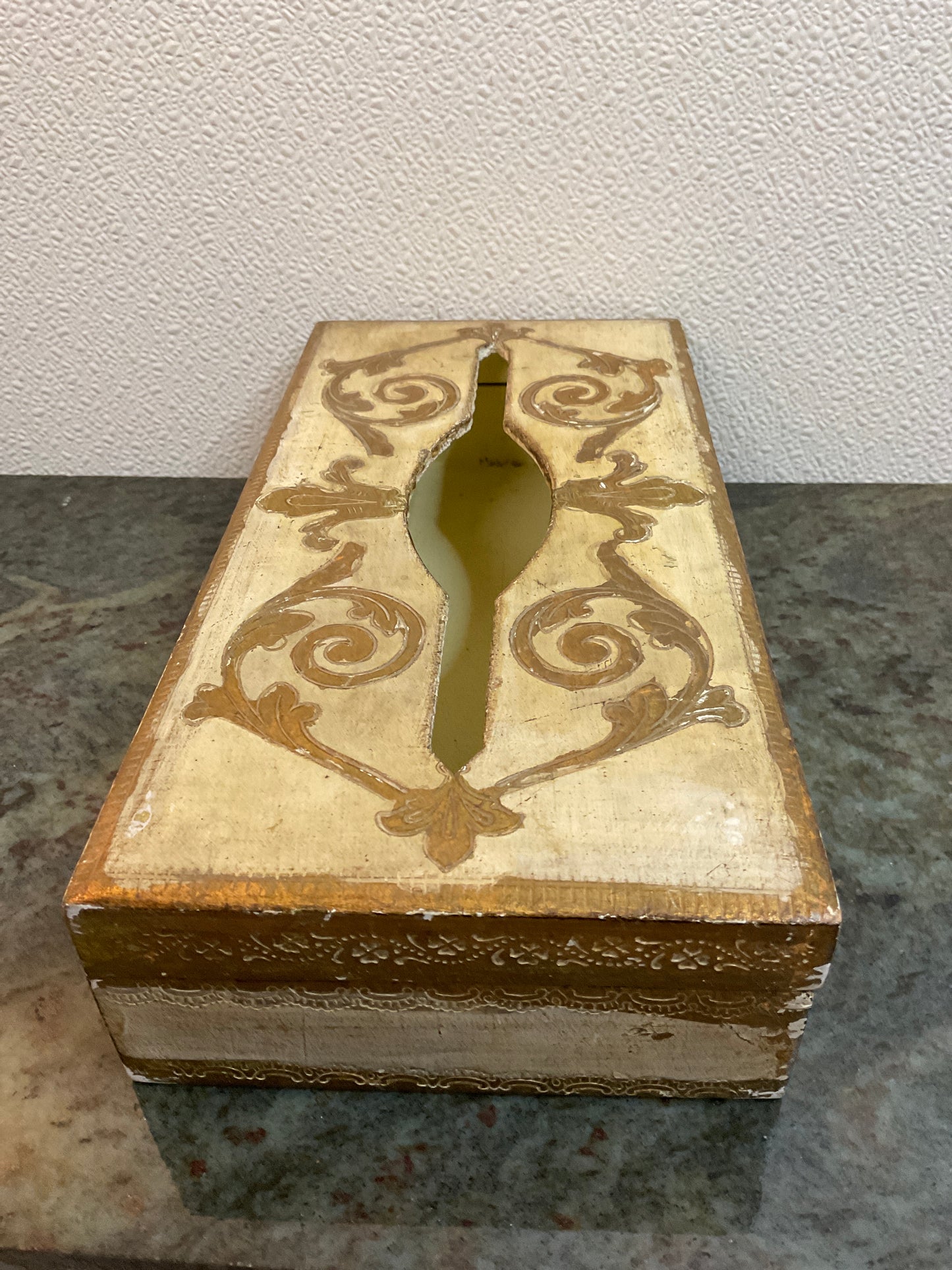 MCM Tissue Box