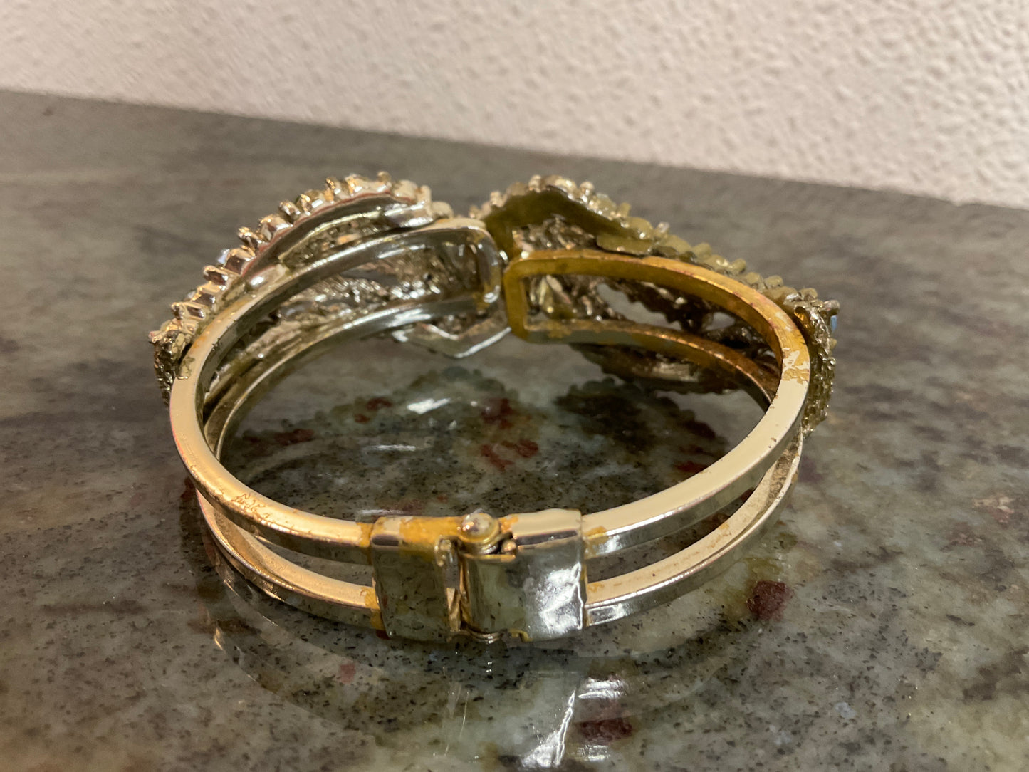 Vintage Gold-Tone Hinged Clamper Bracelet with Iridescent Rhinestones