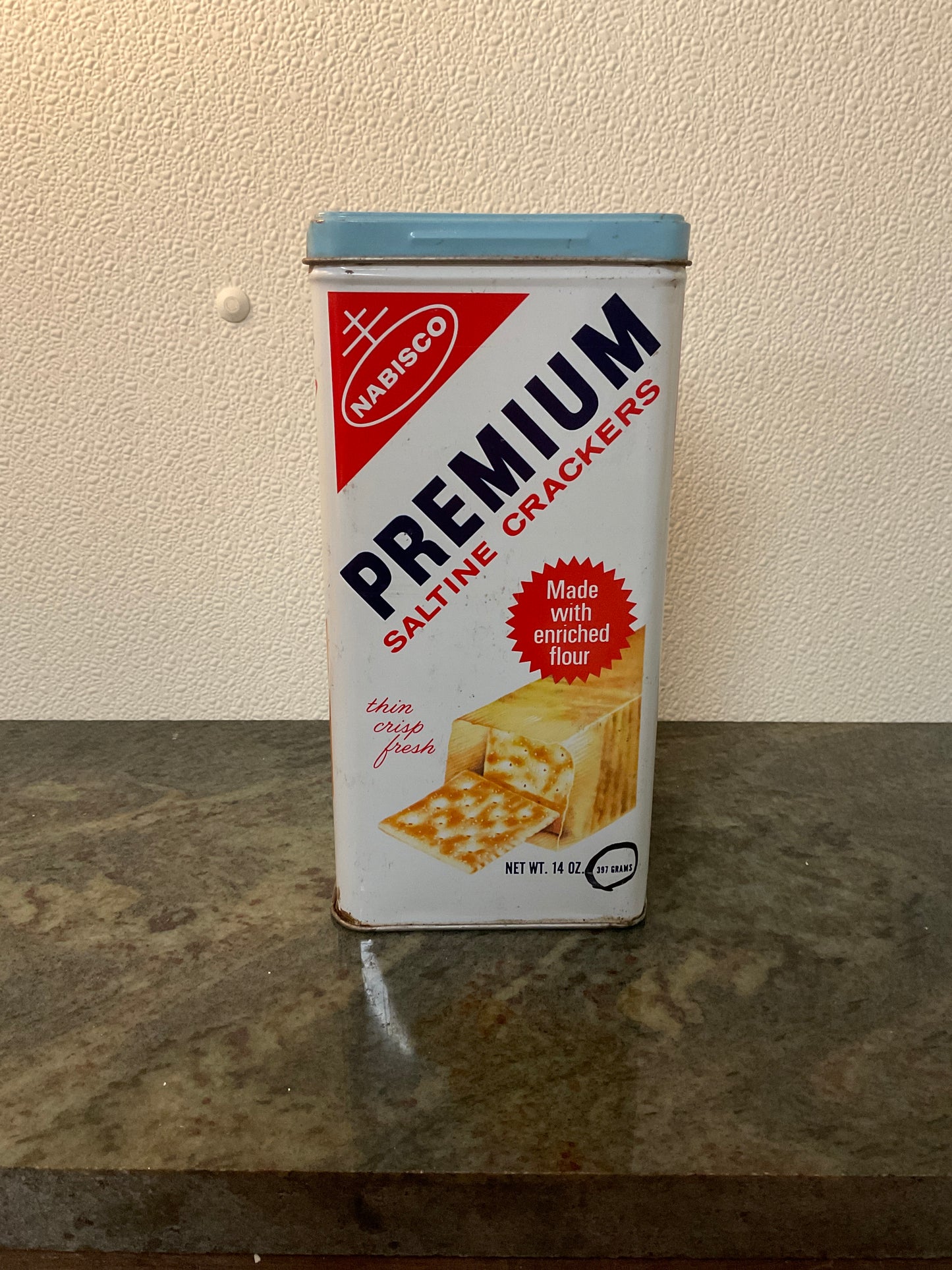 Vintage Premium Saltine Crackers