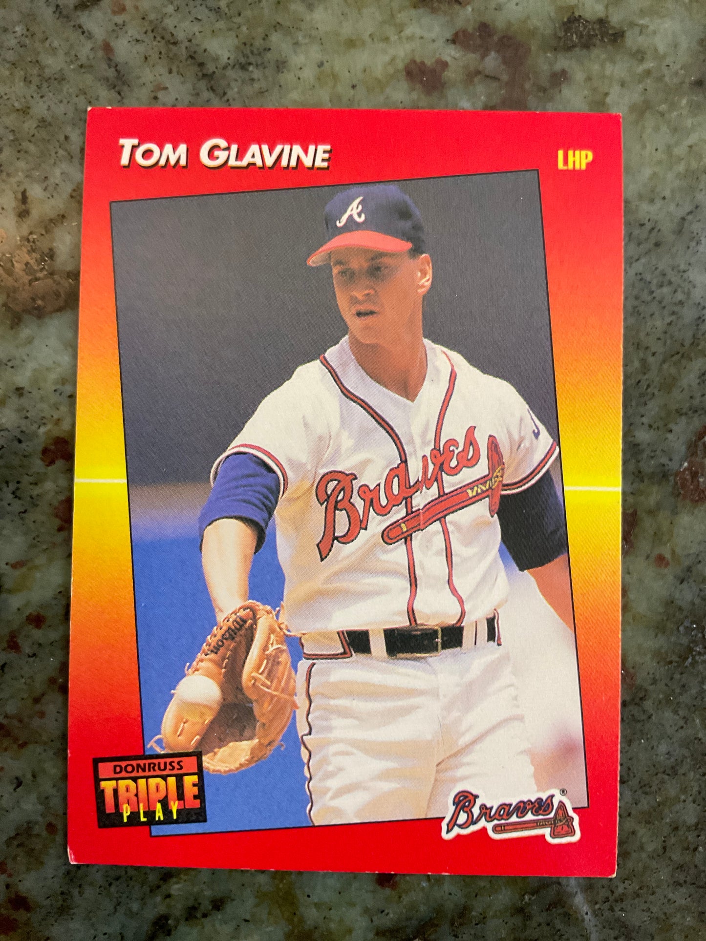 Tom Glavine 1992 Leaf Baseball Card