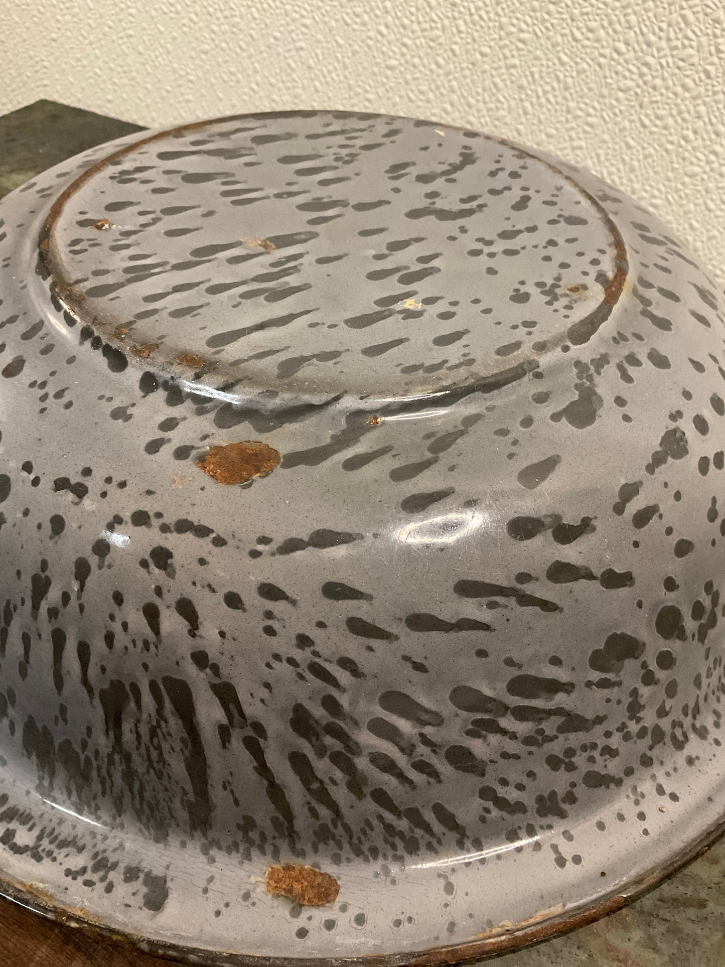 Vintage Gray Granite Enamelware Basin Pan