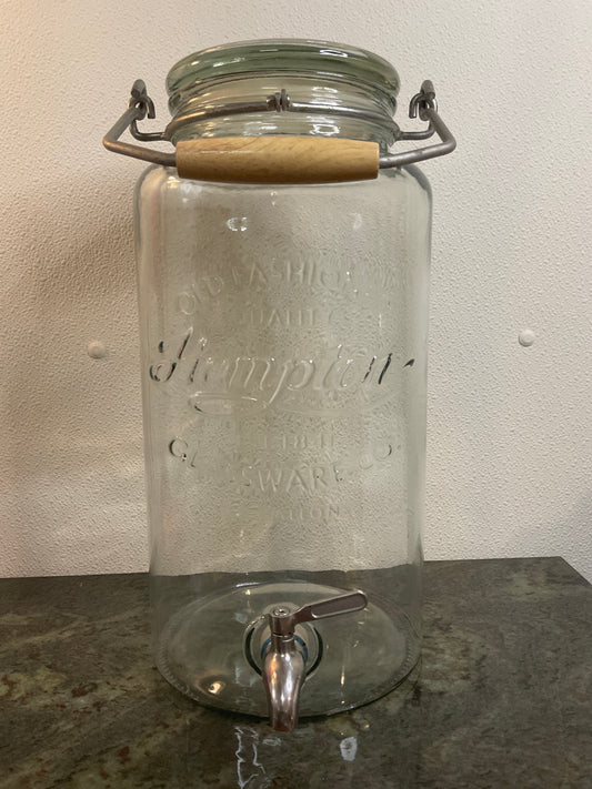 Hampton Glassware Co. 2.5 Gallon Dispenser With Metal Spigot/Wood Handle