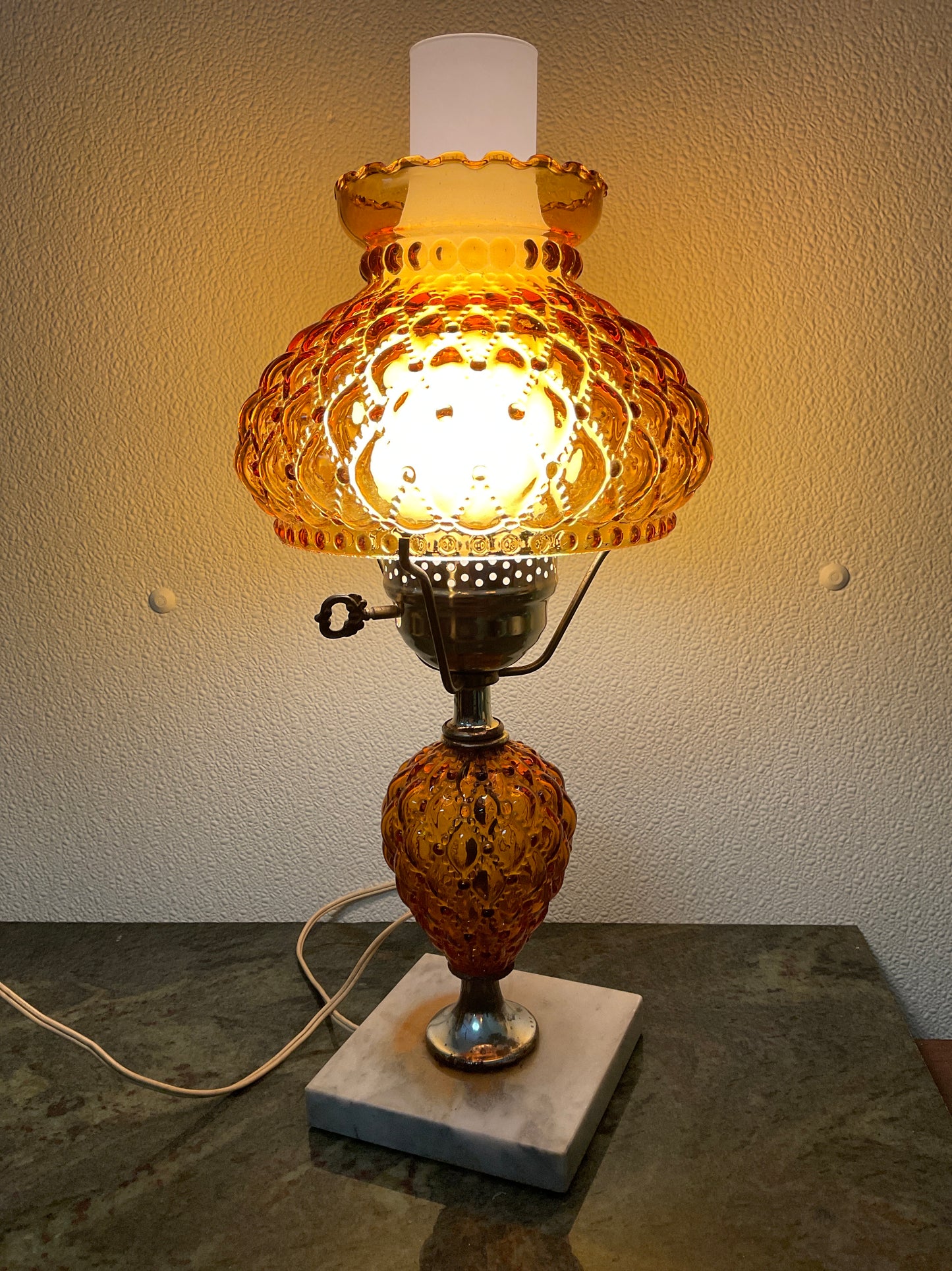 Vintage Fenton Amber Glass QuiltedElectric Lamp