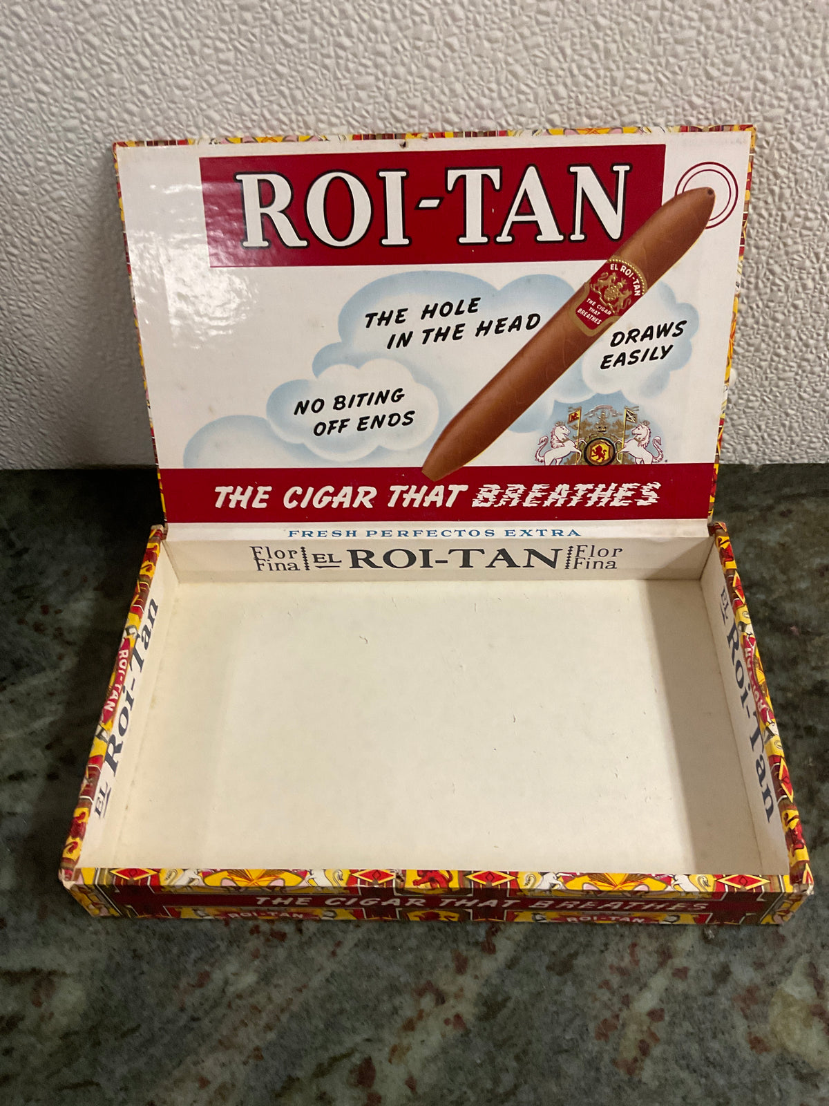El Roi-Tan Mild Cigars Box