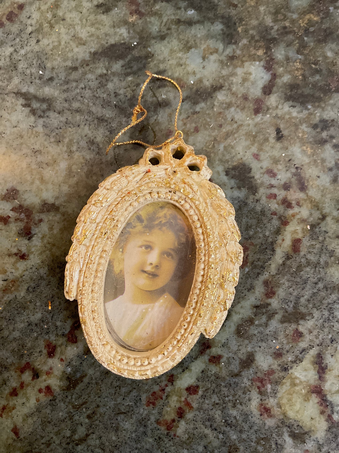 Vintage Frame Ornament