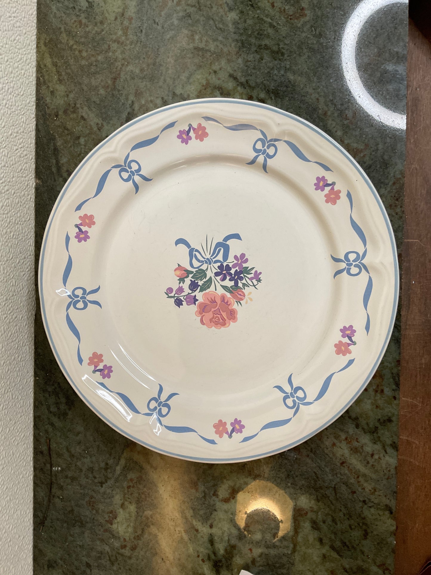 Newcor Stoneware 10 5/8” Dinner Plate