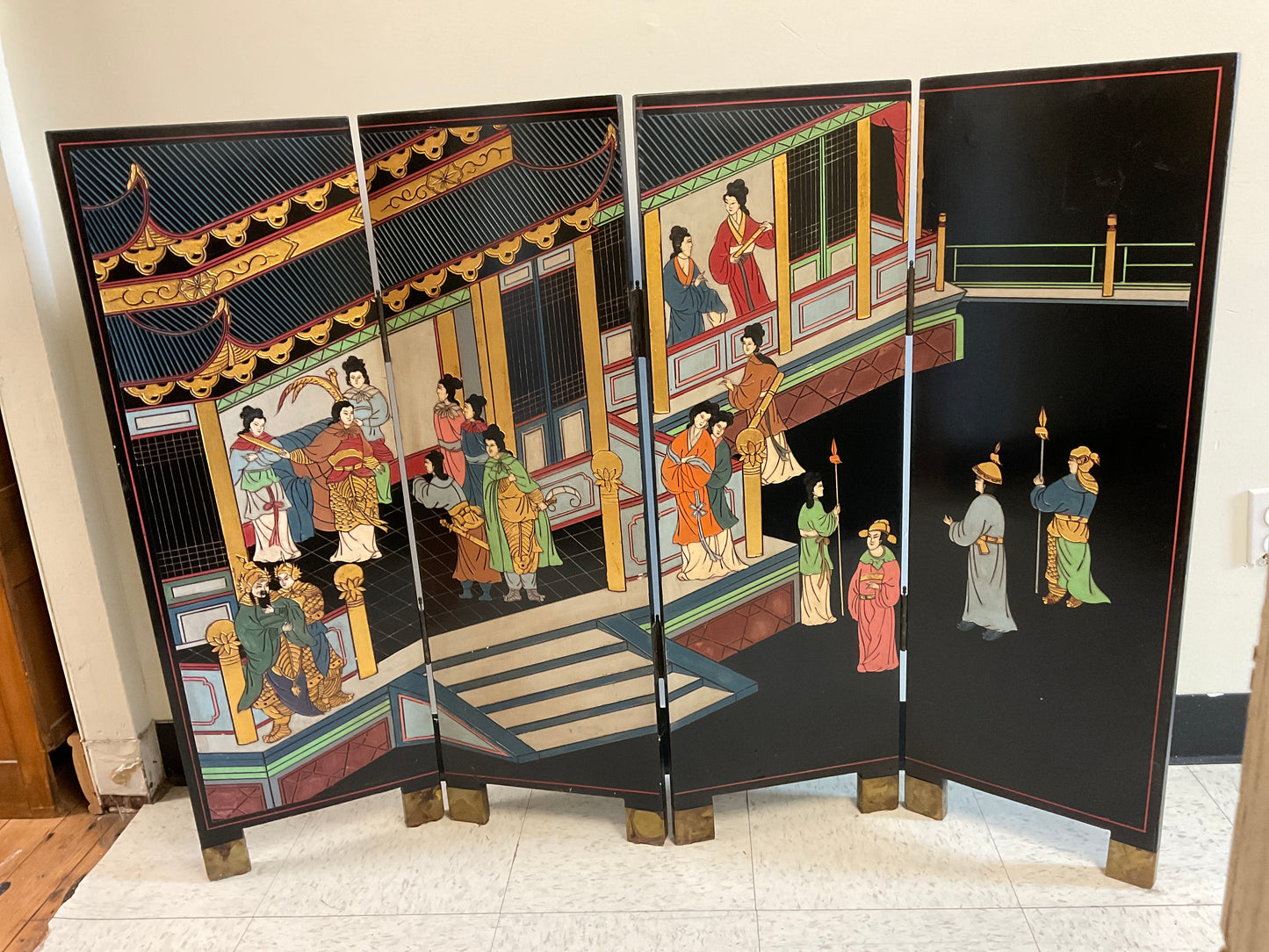 Ornamental Wood Carved Scenery Folding Screen