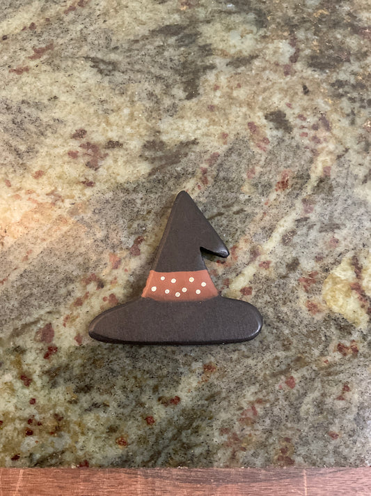 Wood Witch Hat Magnet