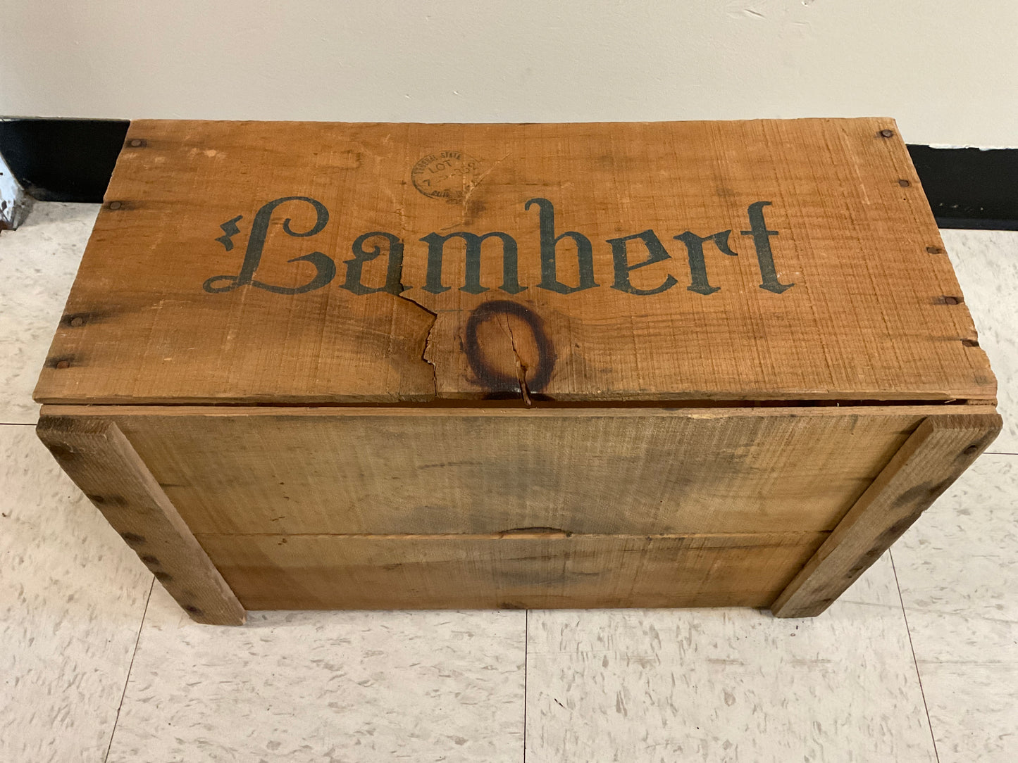 Lambert California Bartletts Wood Box