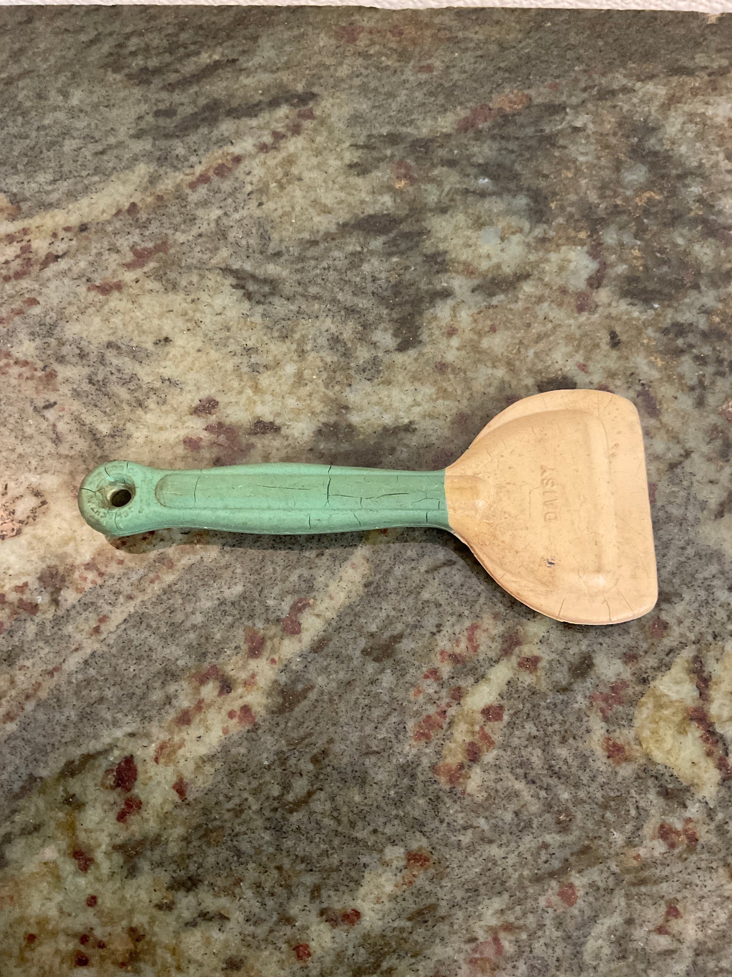 Daisy Spatula Scraper
