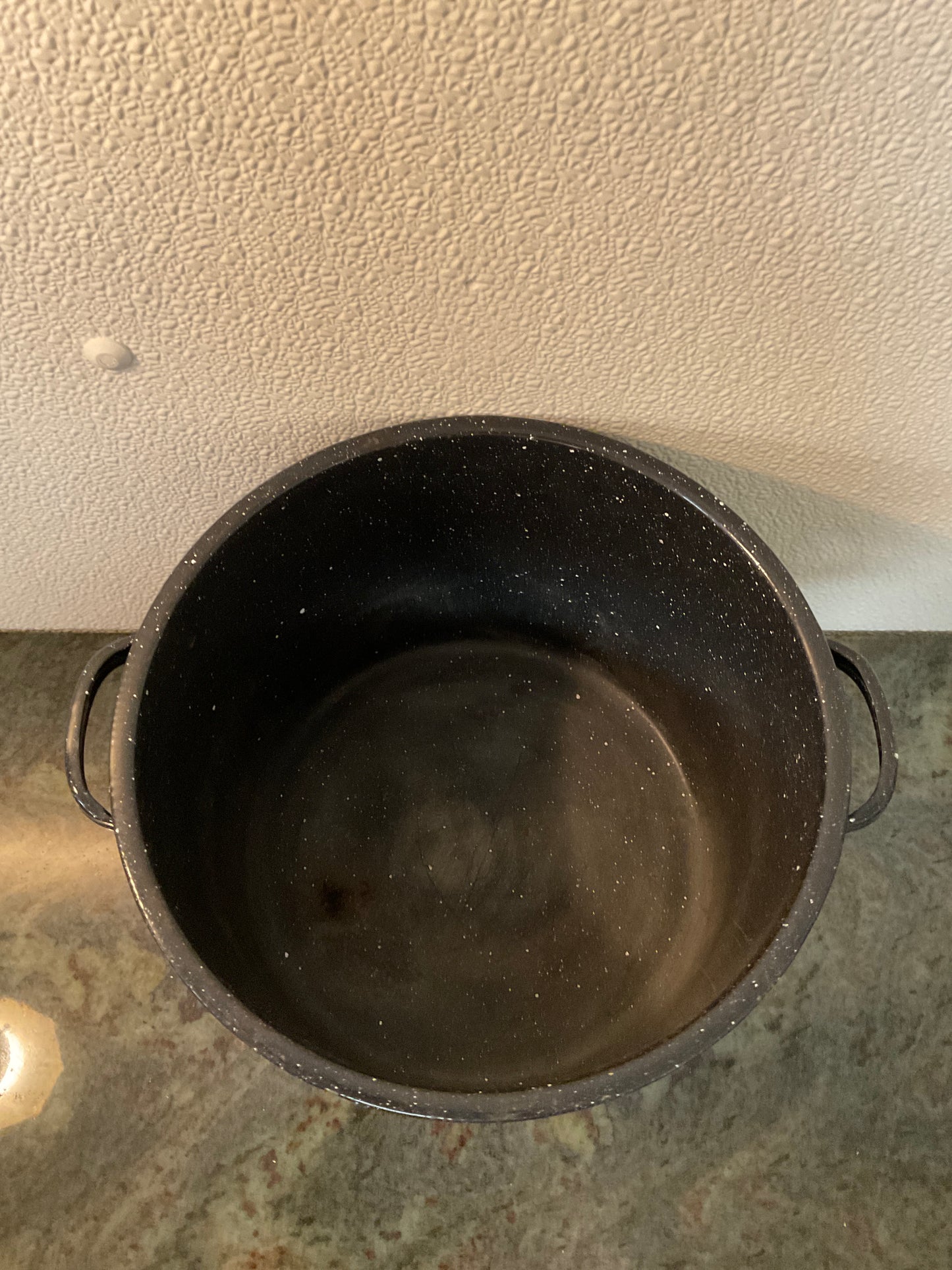 Vintage Graniteware Speckled Stock Pot