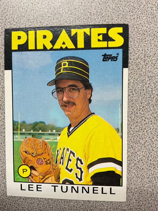 Baseball Card Lee Tunnel