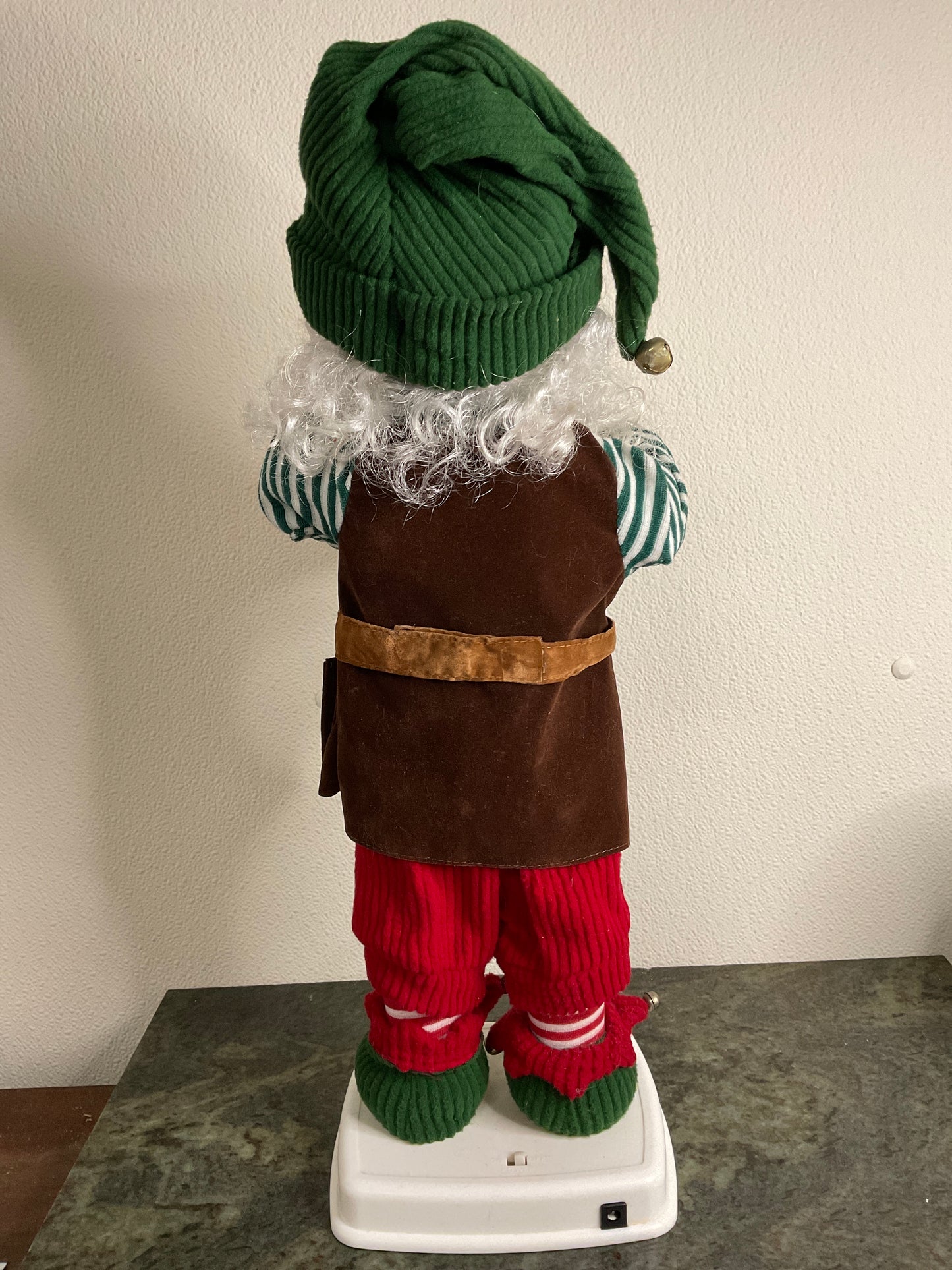 Santa’s Workshop 21” Animated Elf-No Cord