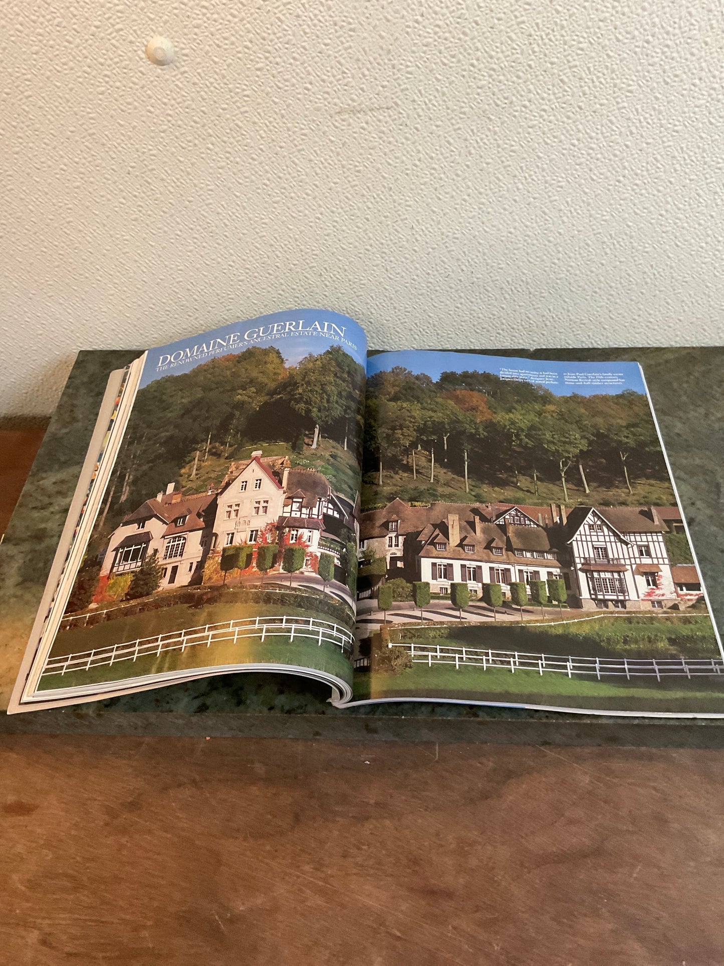 Architectural Digest August 1999