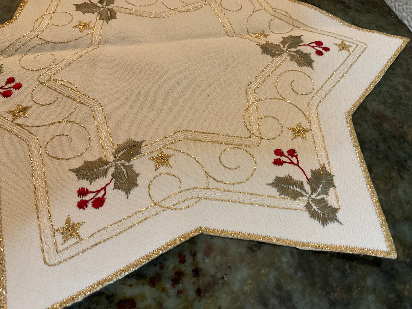 Star Shape Holly Doily/ Gold Trim