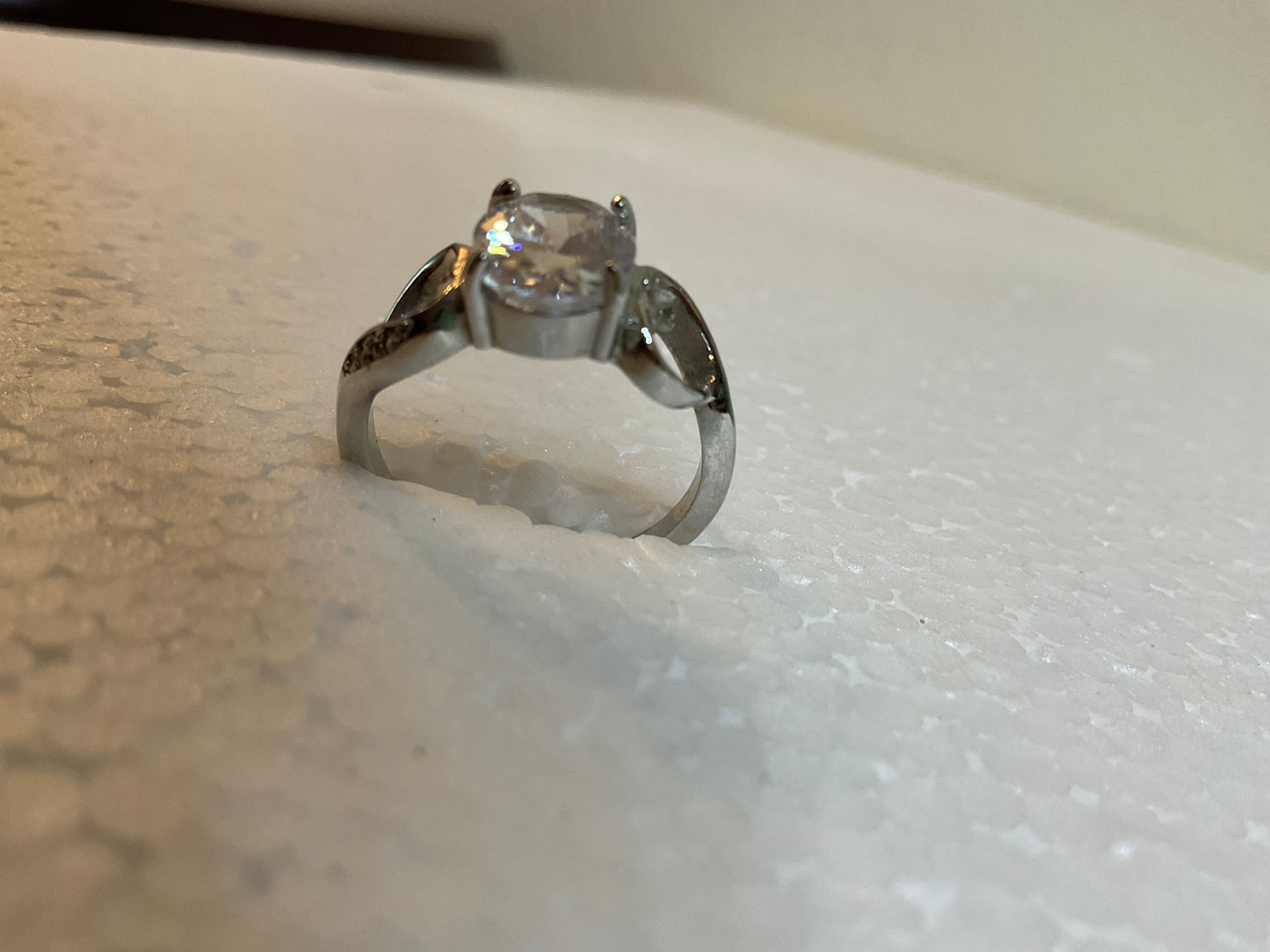 Silvertone Cubic Zirconia wit Hearts