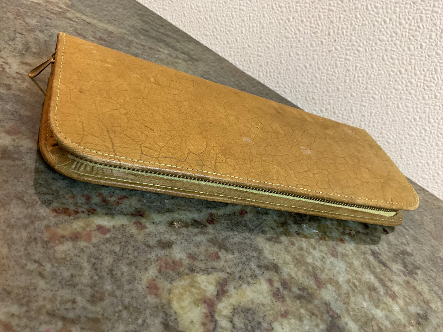 Vintage Top Grain Cowhide Manicure