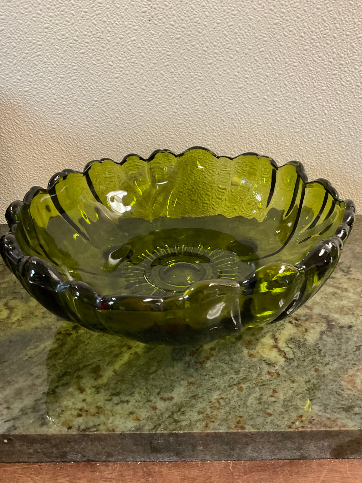1960’s Indiana Glass Green Sunflower Bowl