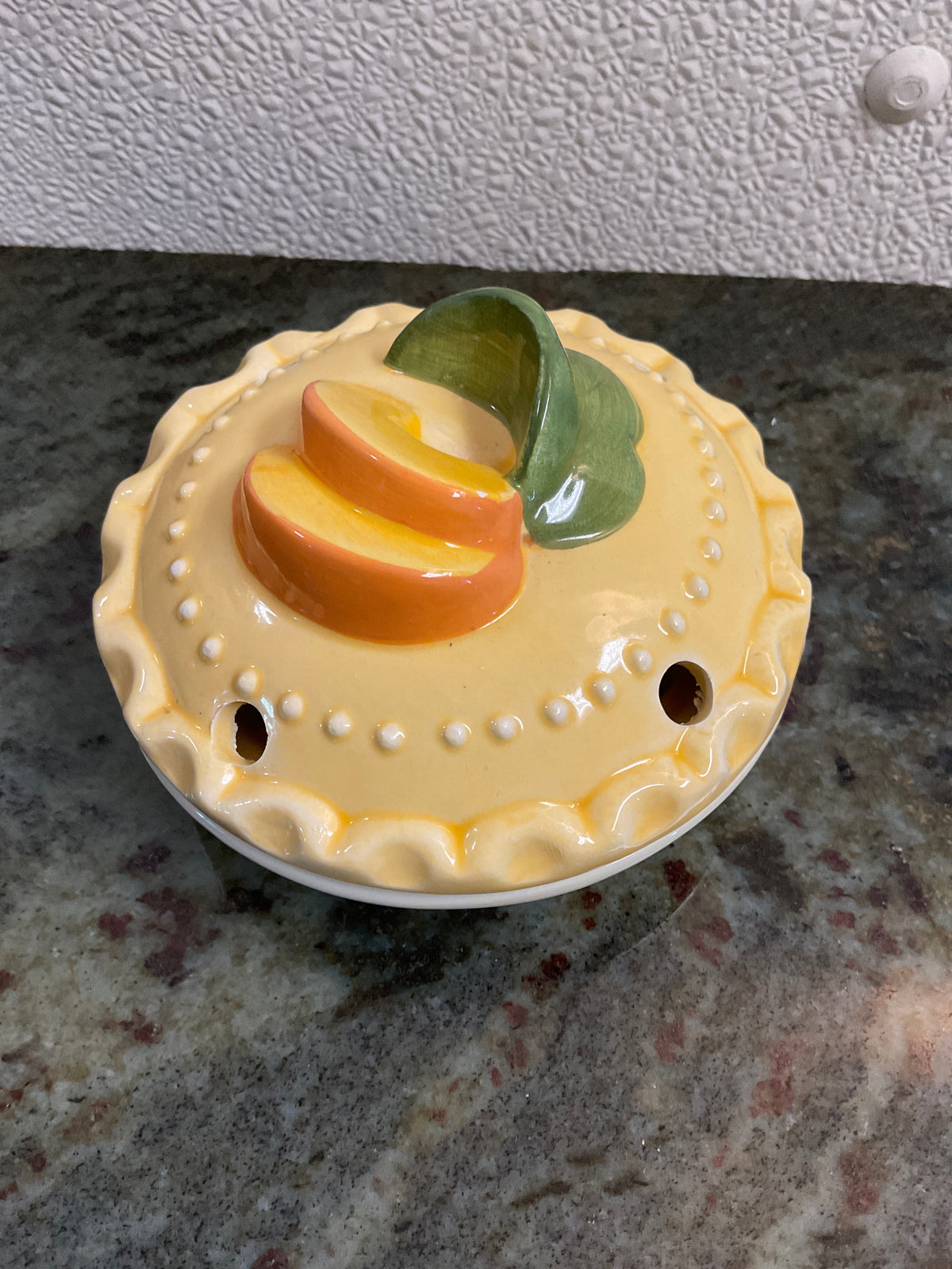 Ceramic Peach Potpourri Dish