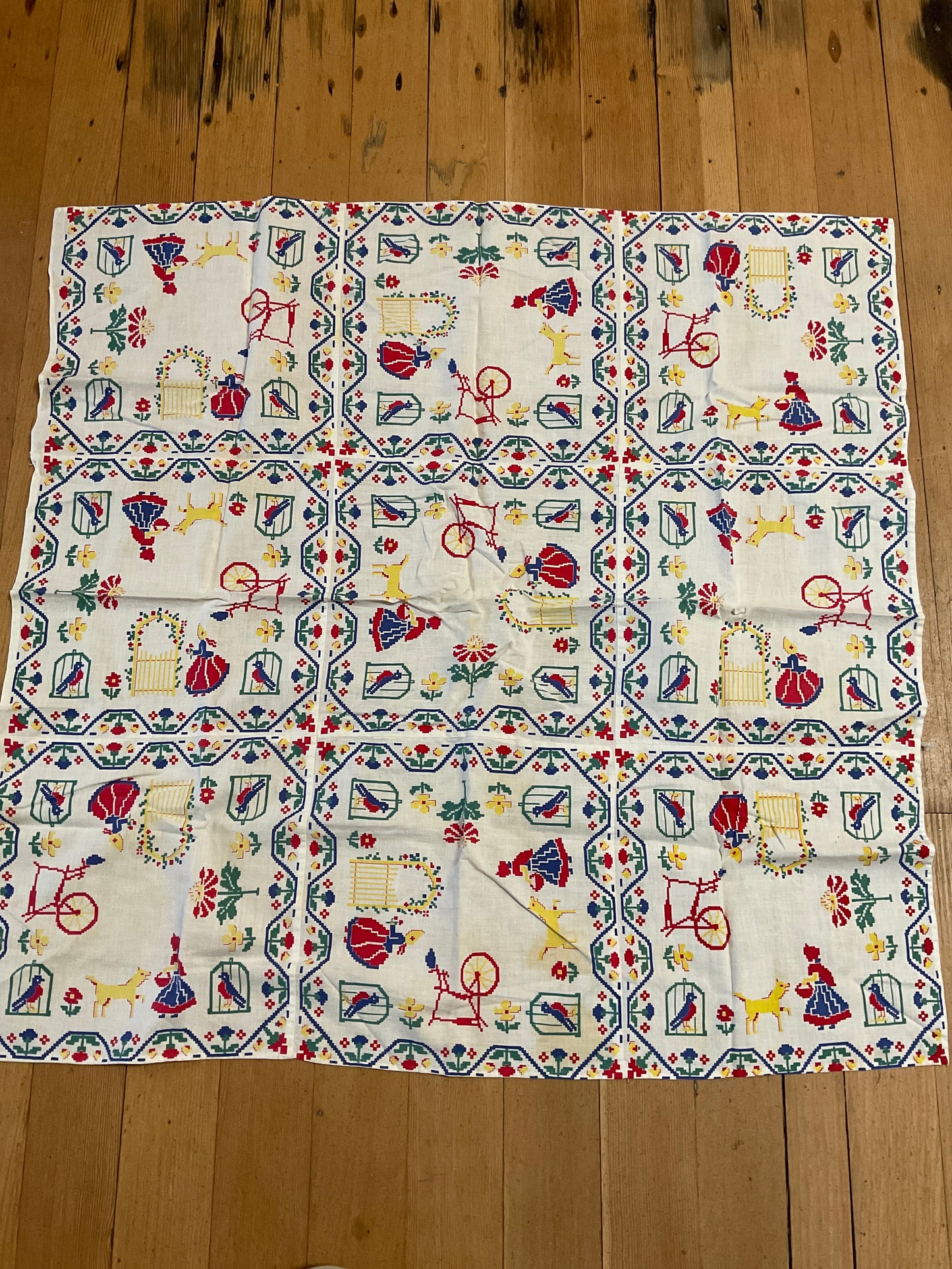 Small Tablecloth