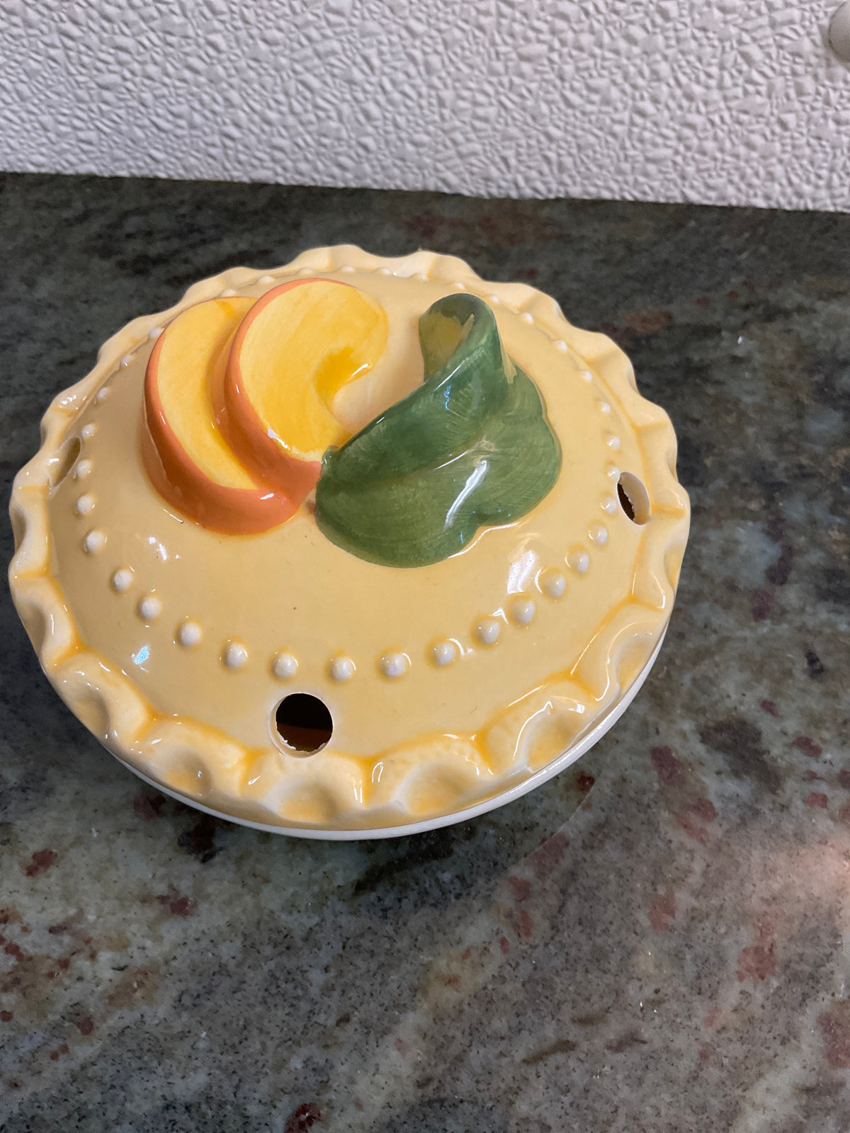 Ceramic Peach Potpourri Dish