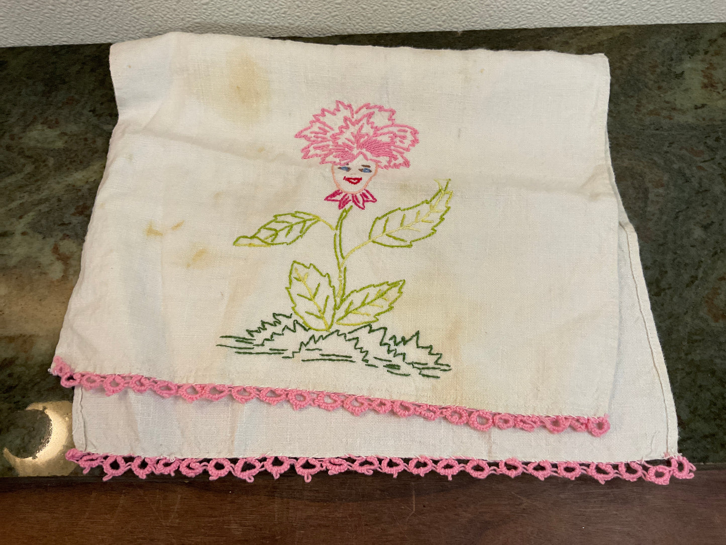 Vtg Embroidered Tea/Dish Towel