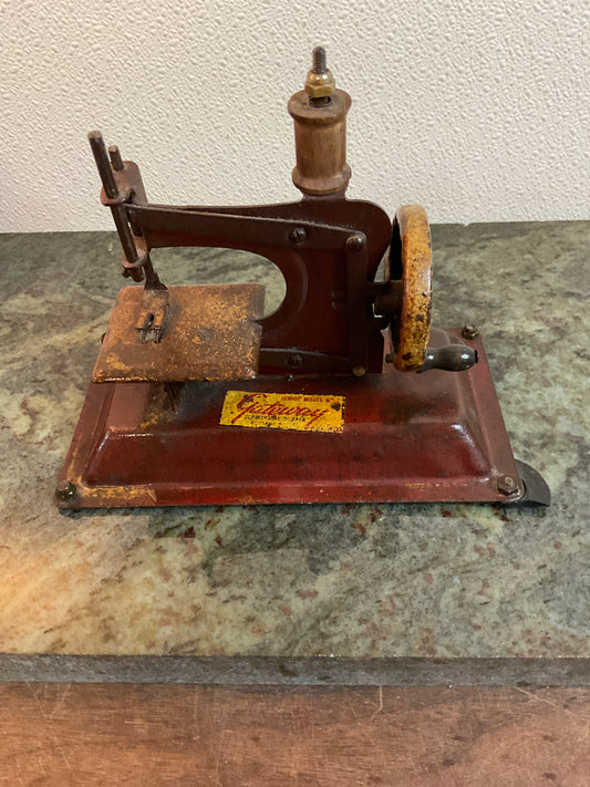 Gateway 1940’s Children’s Sewing Machine