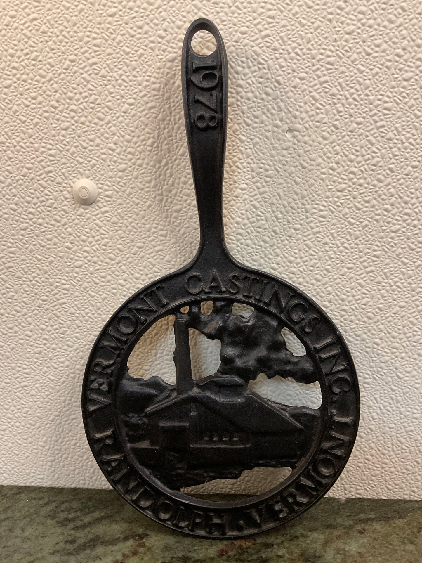 1978 Cast Iron Trivet Vermont Casting Inc.