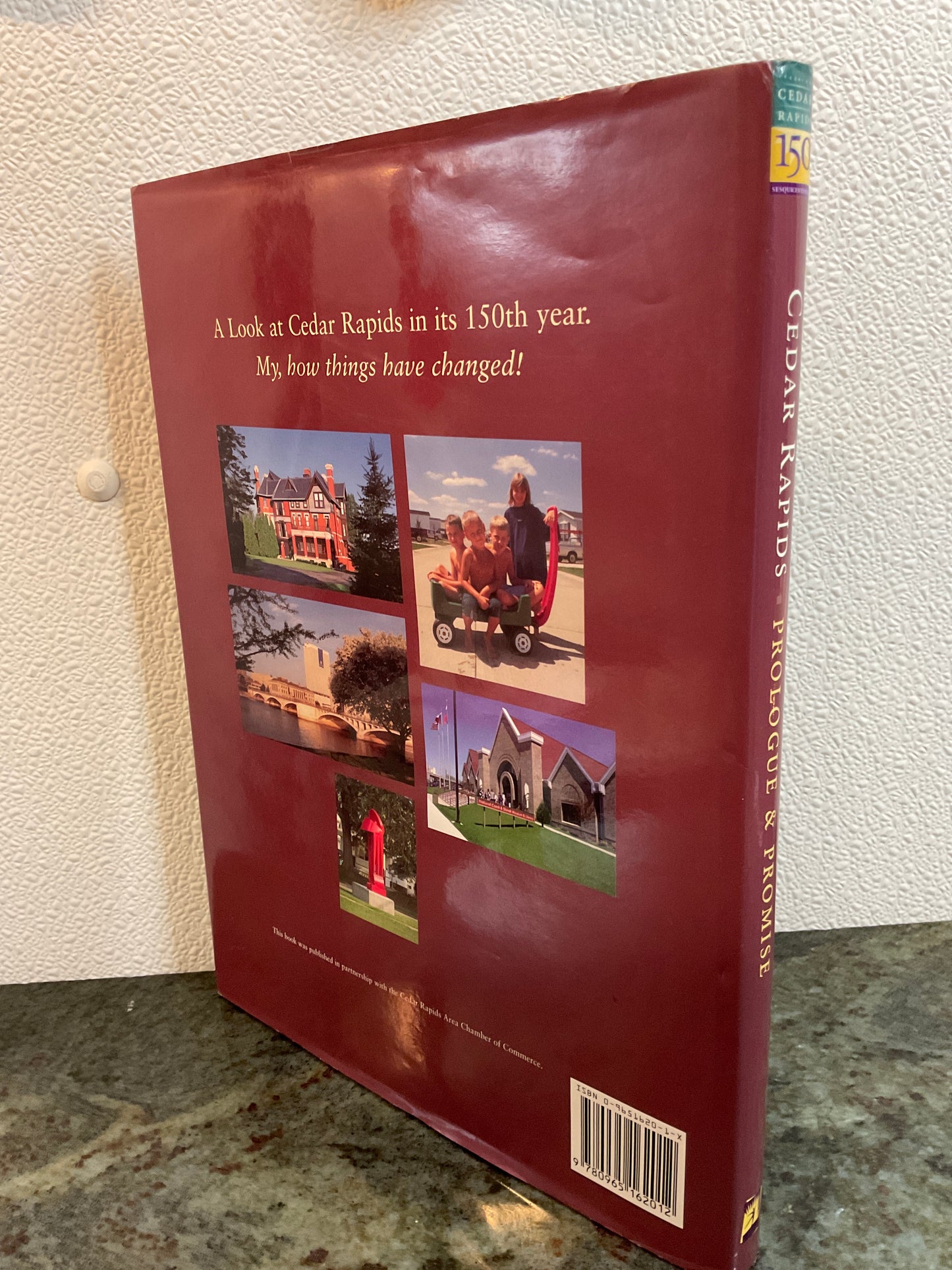Book ‘Cedar Rapids’ 150 Years. 1998