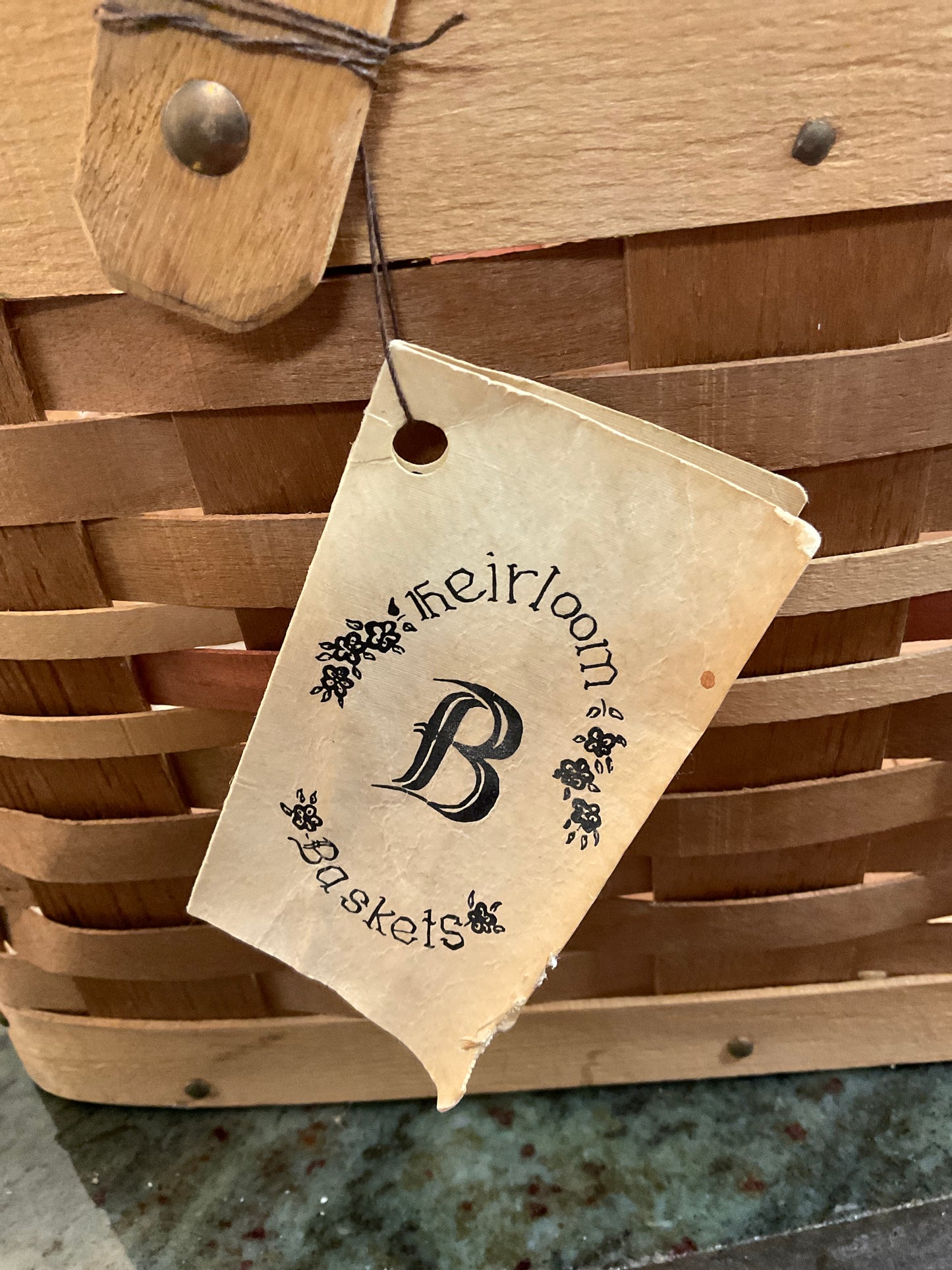 Open w/handles Heirloom Basket made in IA