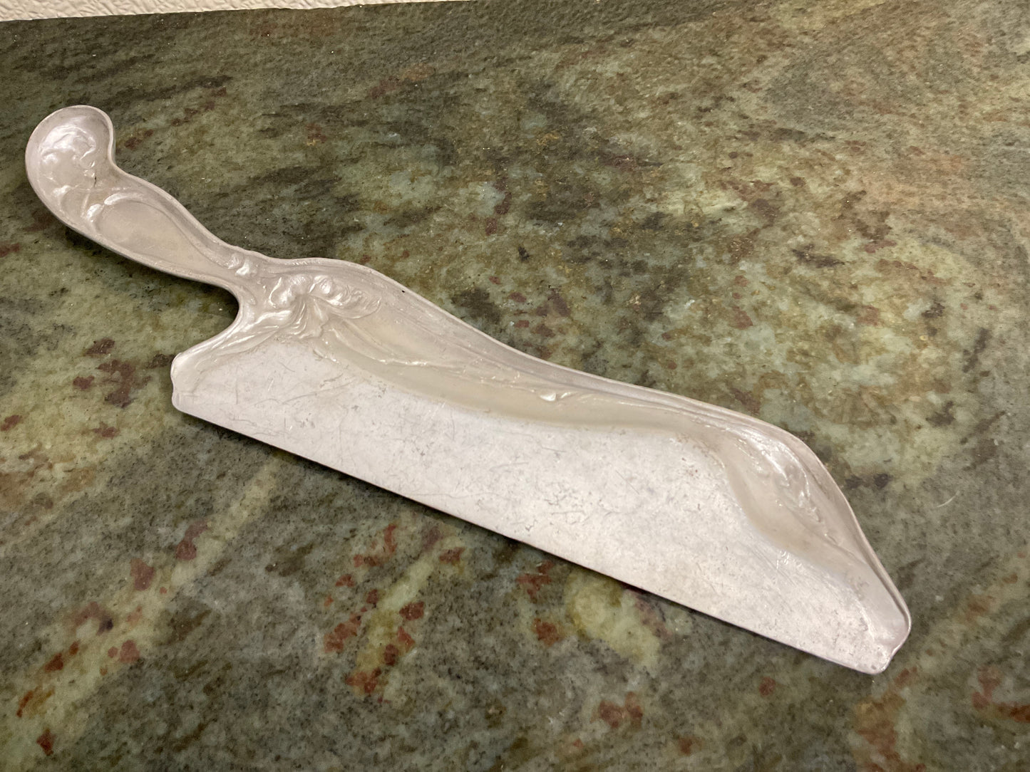 Vtg Aluminum Dustpan Crumb Scraper