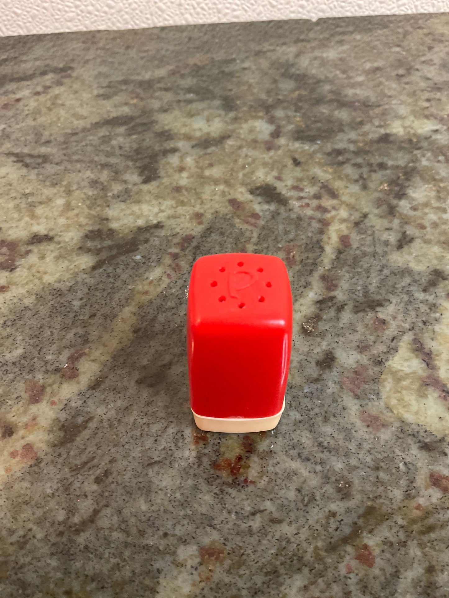 Vintage Federal Tool Red Pepper Shaker