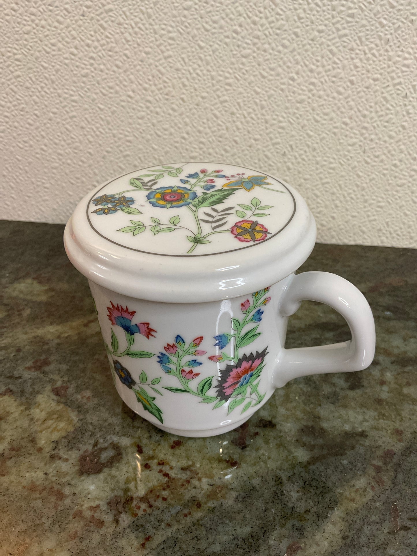 Vintage Mug/Lid/Coaster Tea/Coffee Set