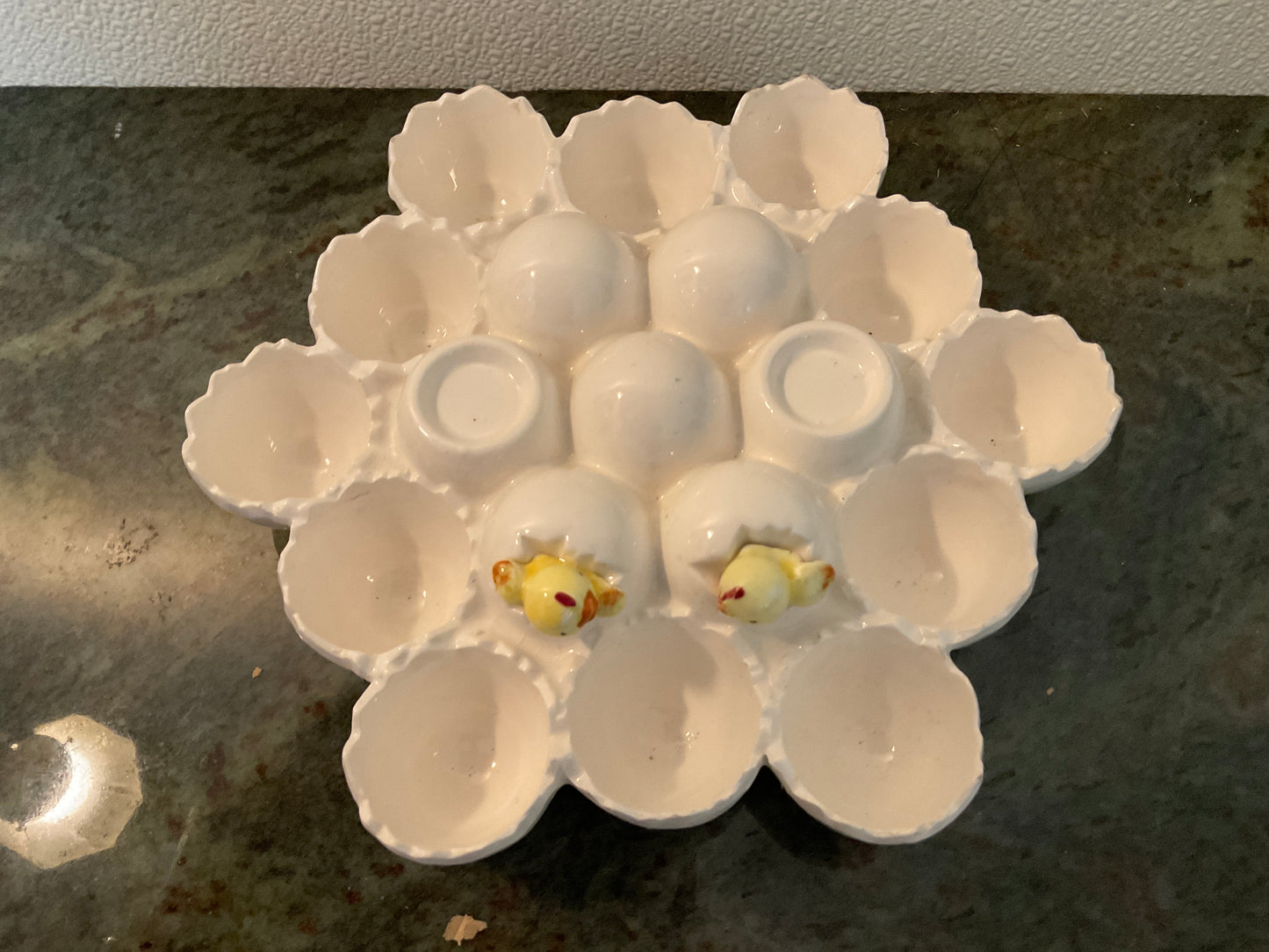 Vintage Enesco Ceramic Egg Holder