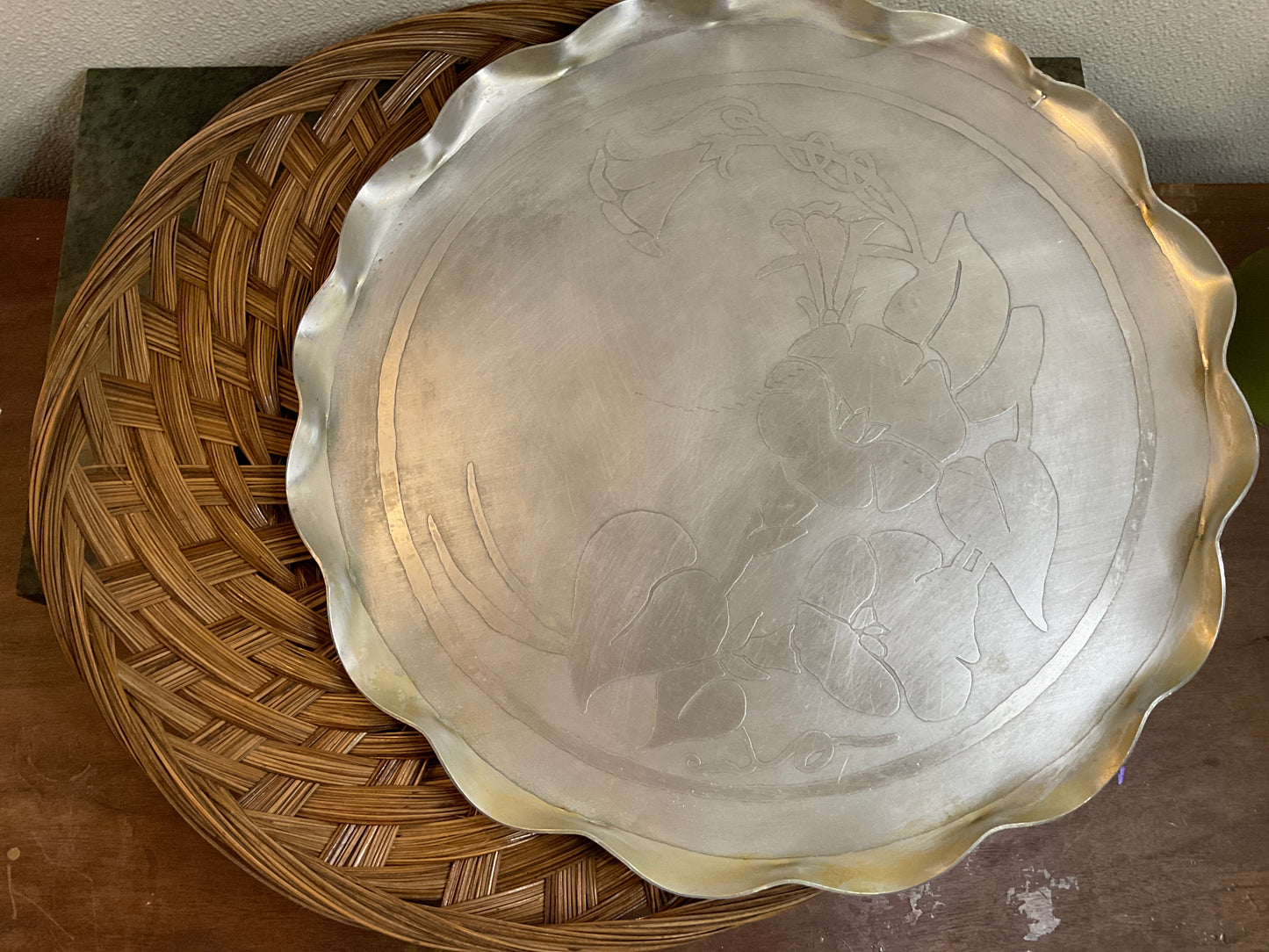 Vtg 17.5” Aluminum Tray w/Wicker Holder