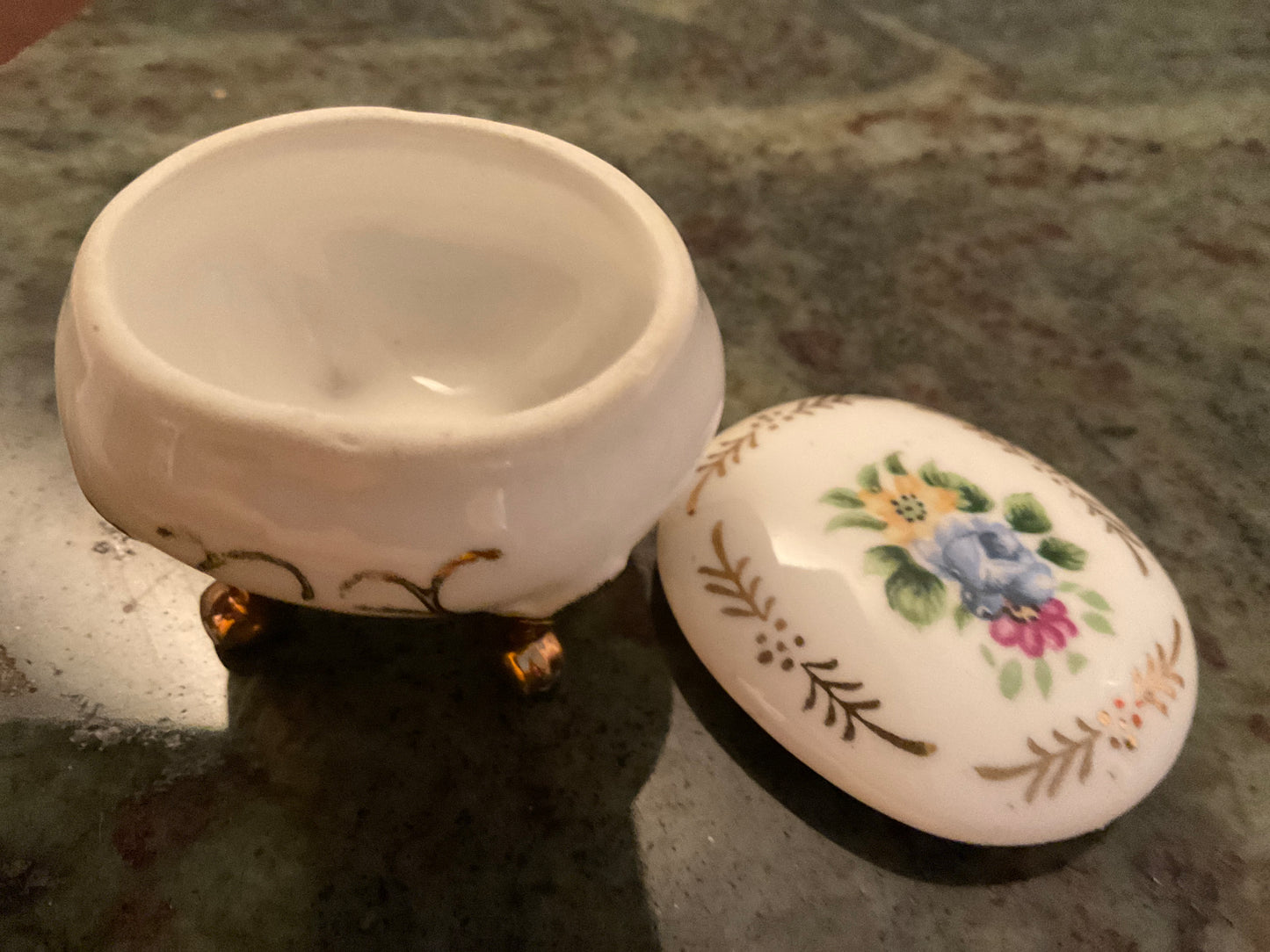 Enesco Bone China Floral Trinket Box w/lid.