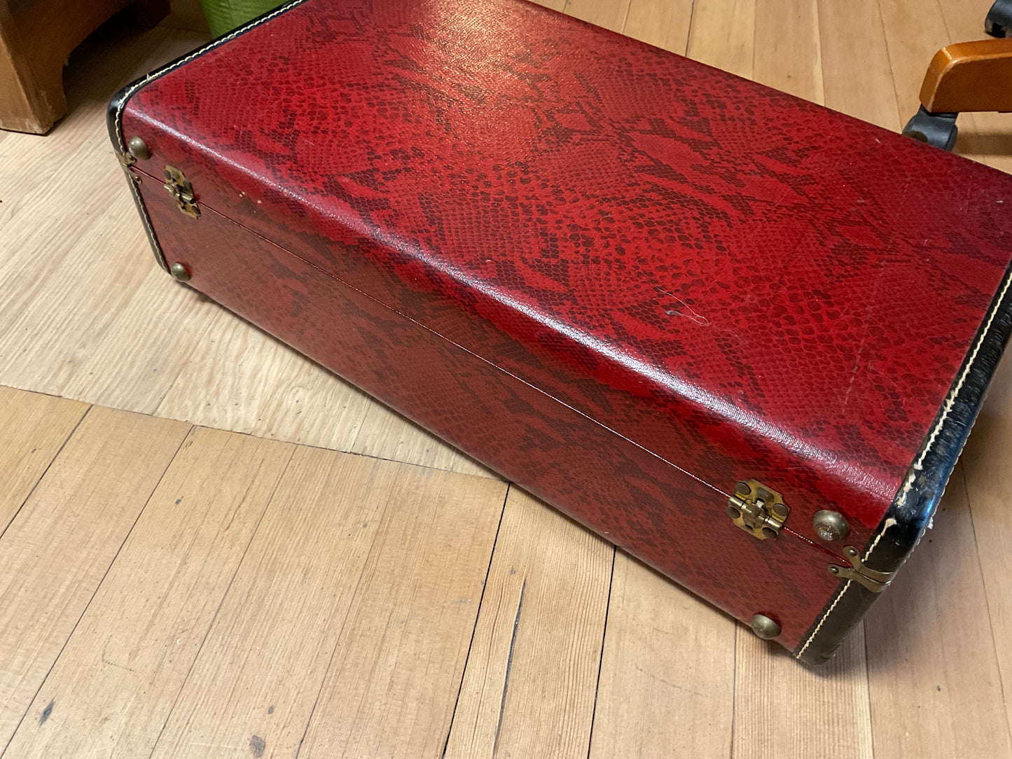 Vintage 1950’s Suitcase