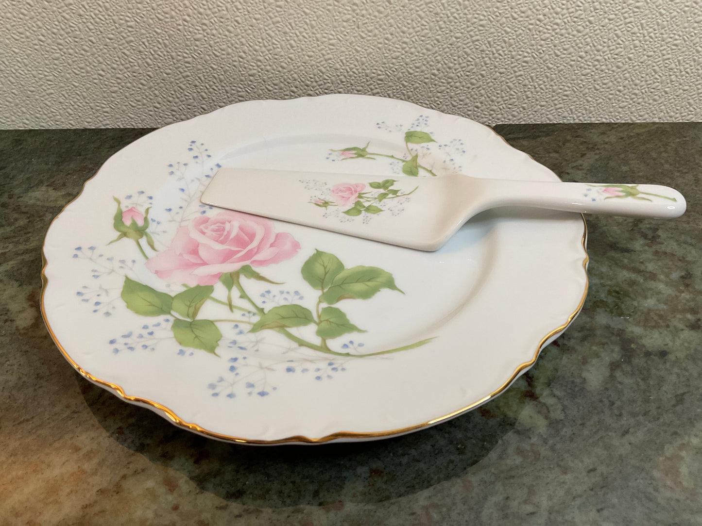 Plate & Server