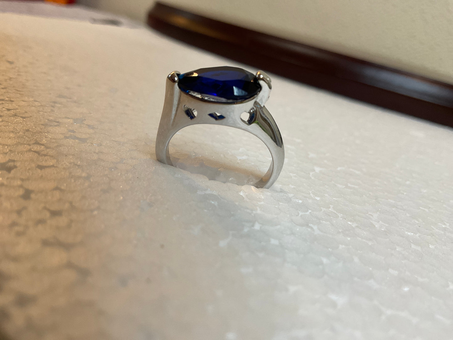 Silvertone Deep Blue Gem Ring