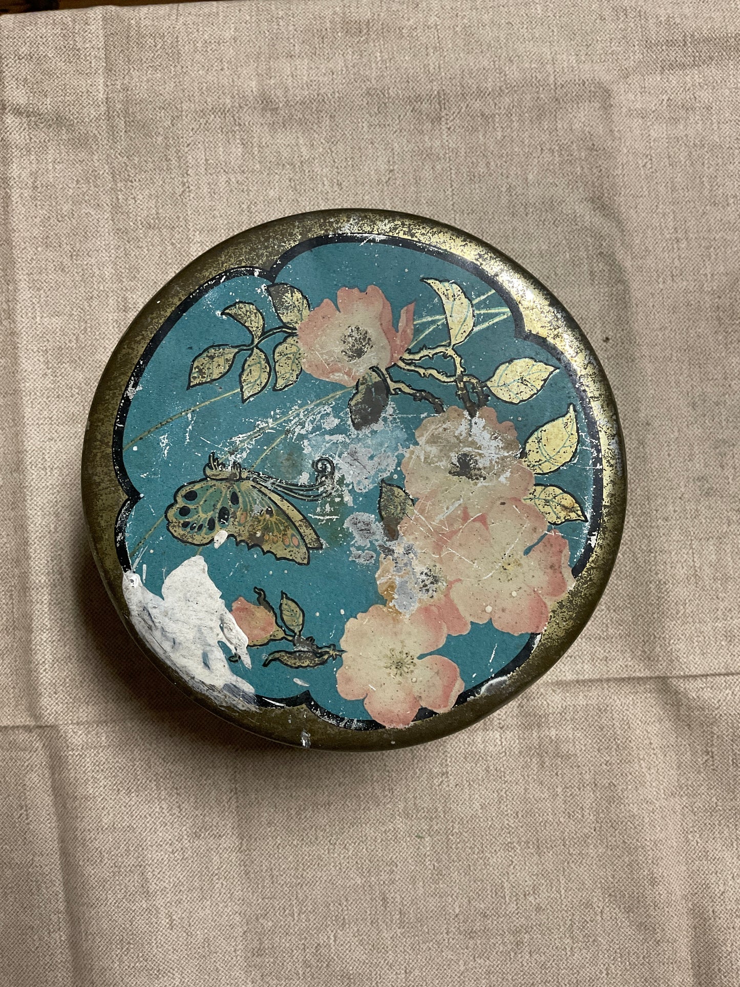 Early 1930’s Floral Design Tin