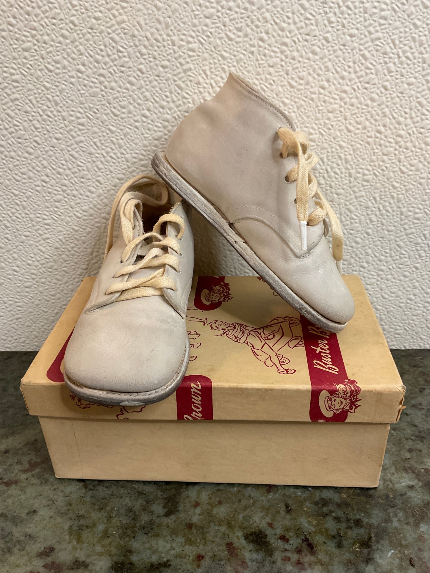 Buster Brown Baby Shoes w/soles w/Box