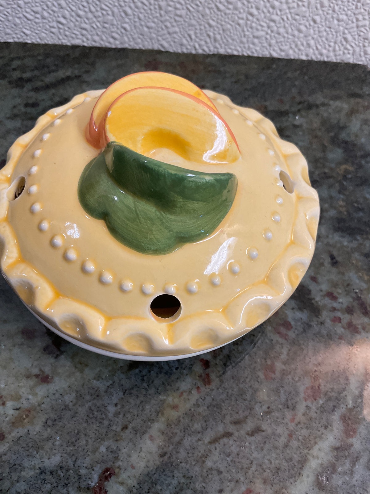 Ceramic Peach Potpourri Dish
