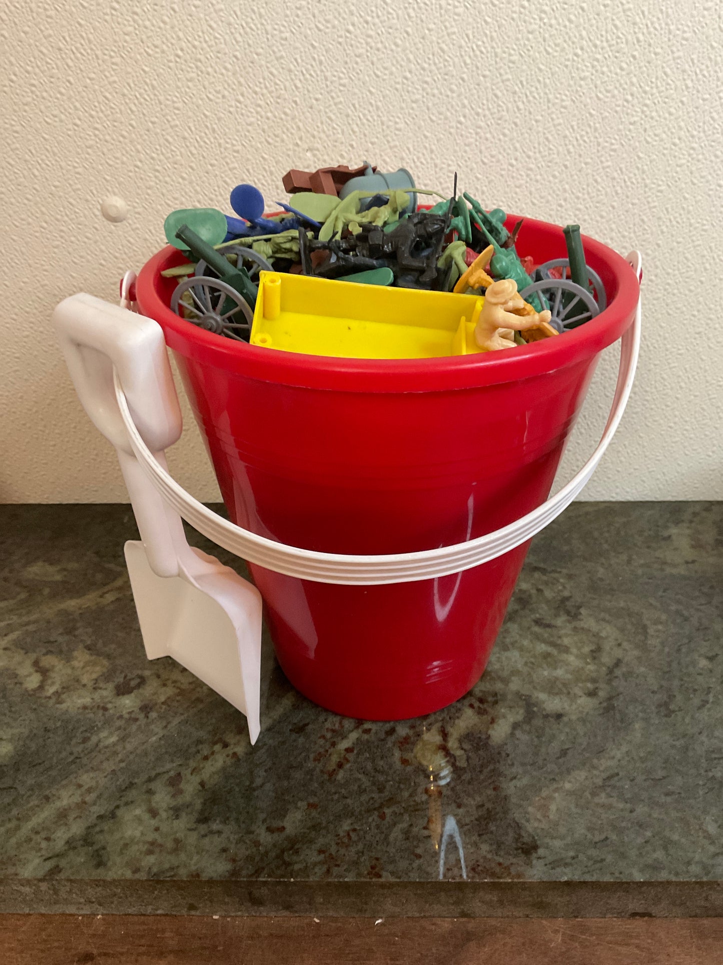 Mixed Lot Of Vintage Plastic Fighting Men In Pail