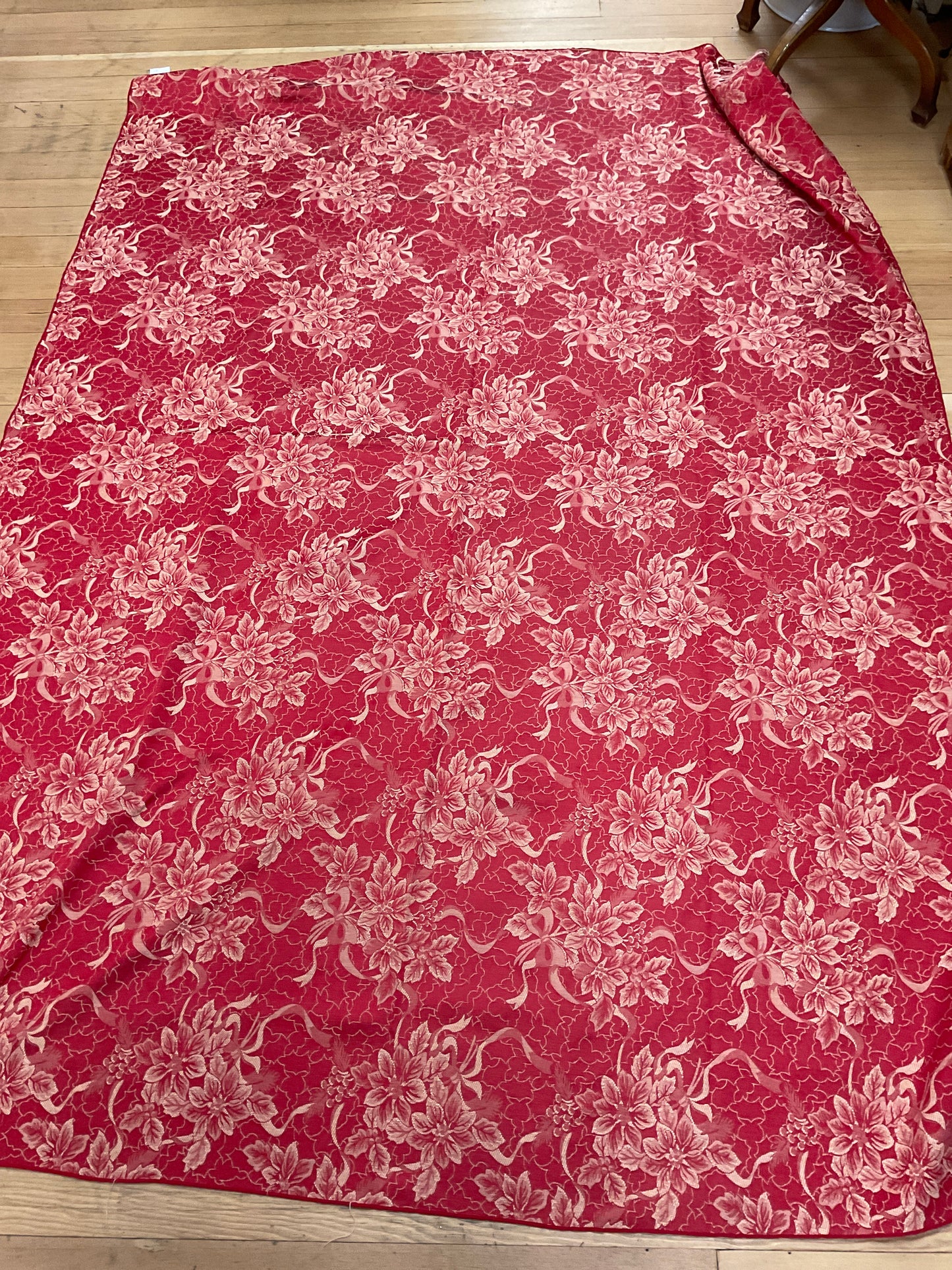 Rectangle Red/ Cream Floral Tablecloth