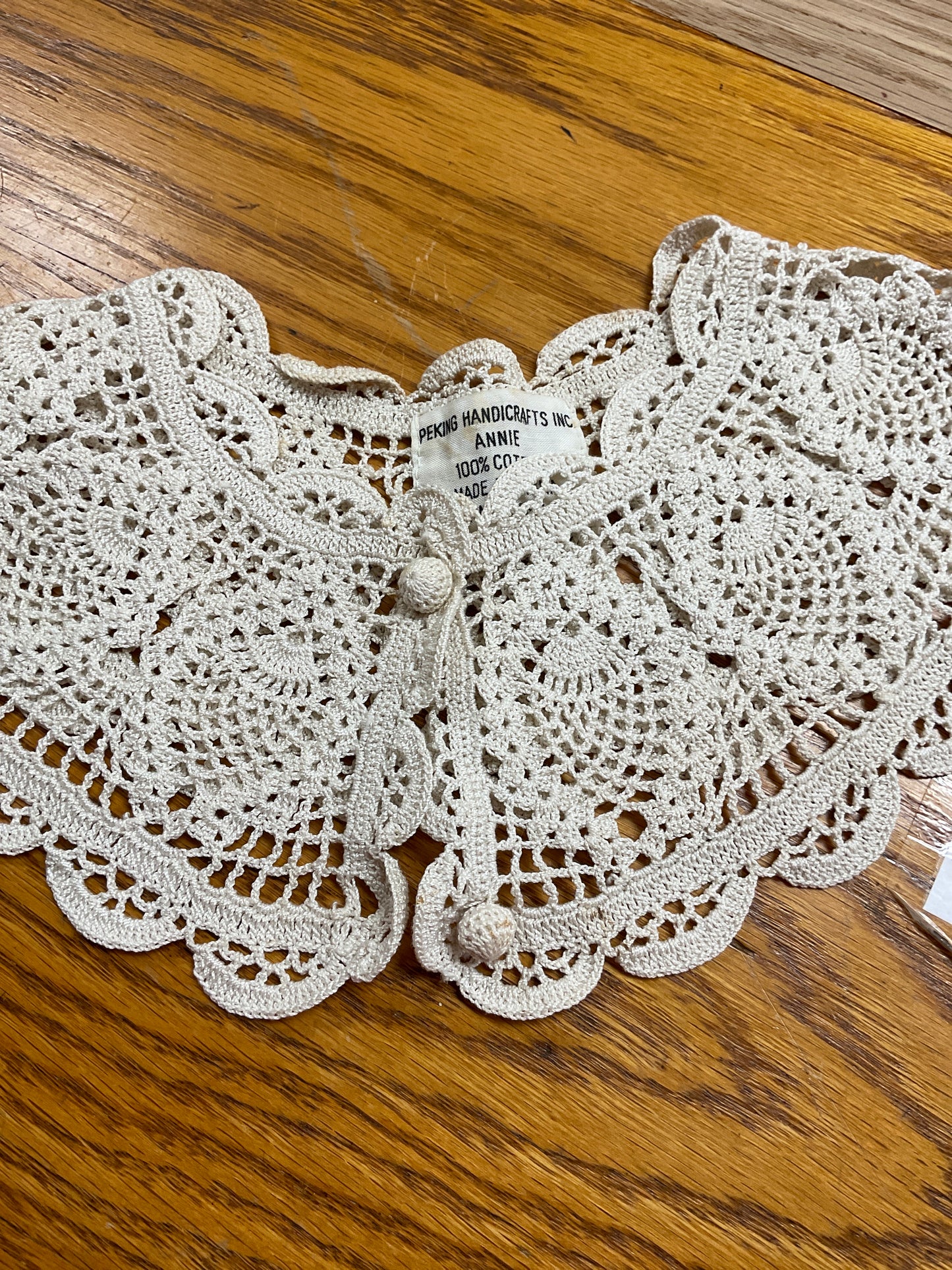 Peking Handcrafted Crocheted Collar