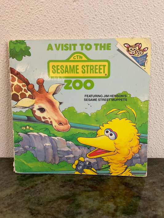Book A Visit To The Zoo/Sesame Street