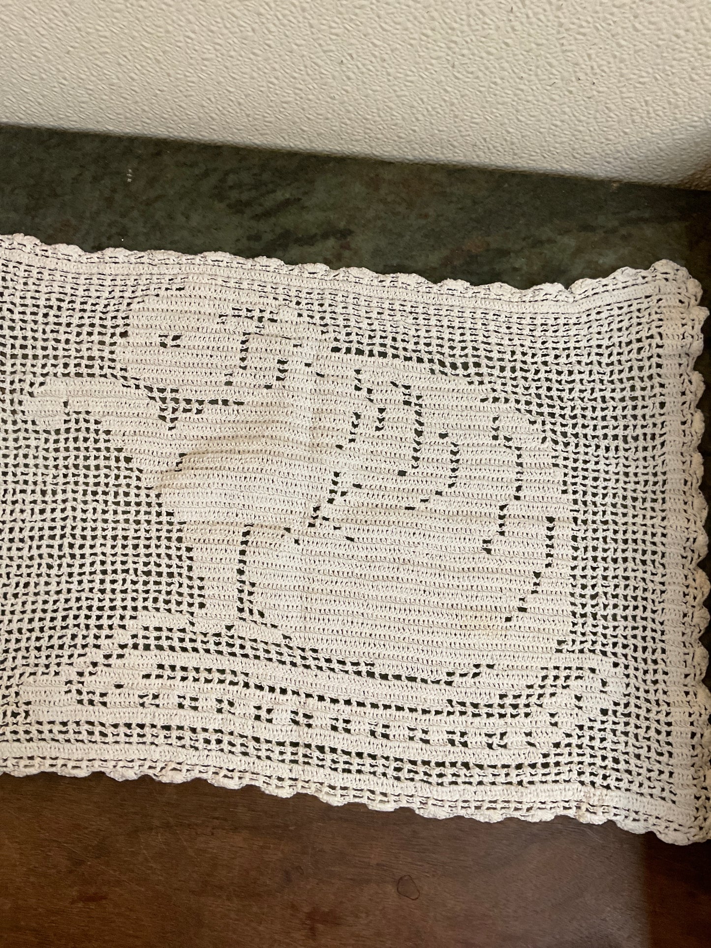 Hand crocheted Cat Doily