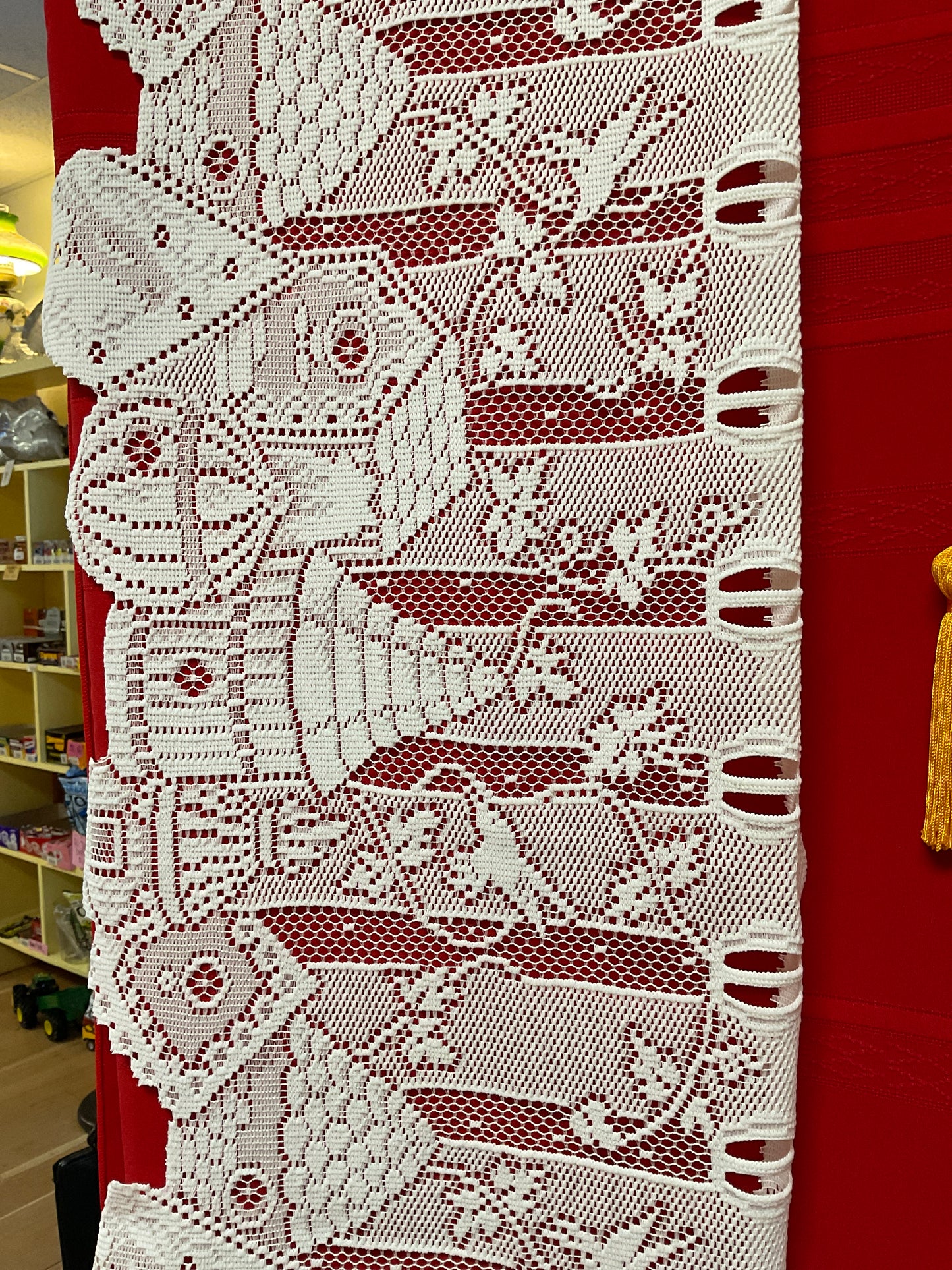 60” White Valance Birdhouse Theme