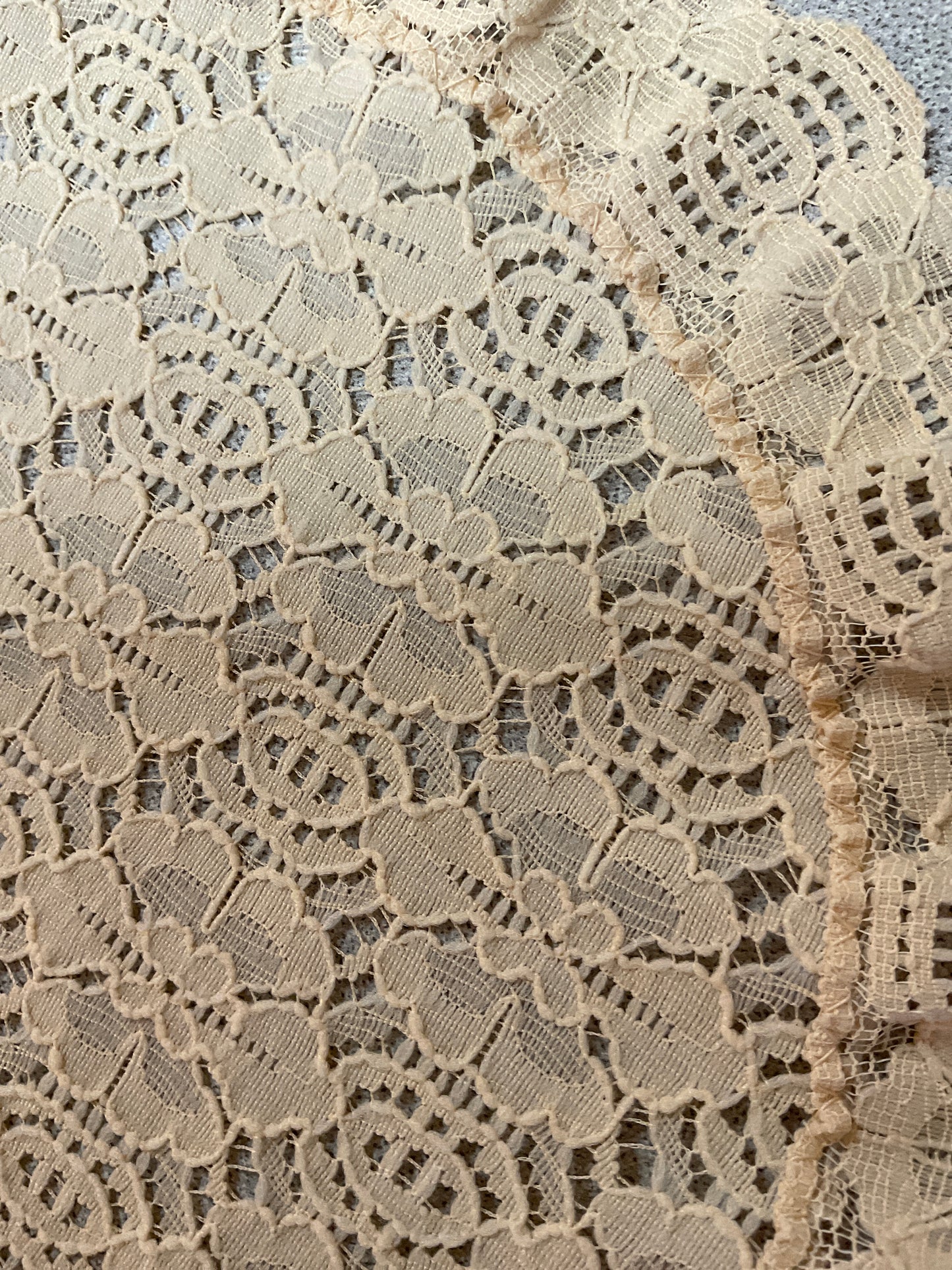 11.5” Ivory Round Doily